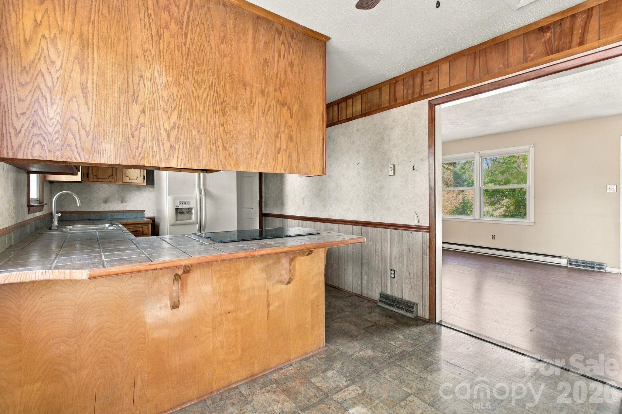 Single Family Residence at 1530 Kingston Drive, Kannapolis, photo 12 of 37