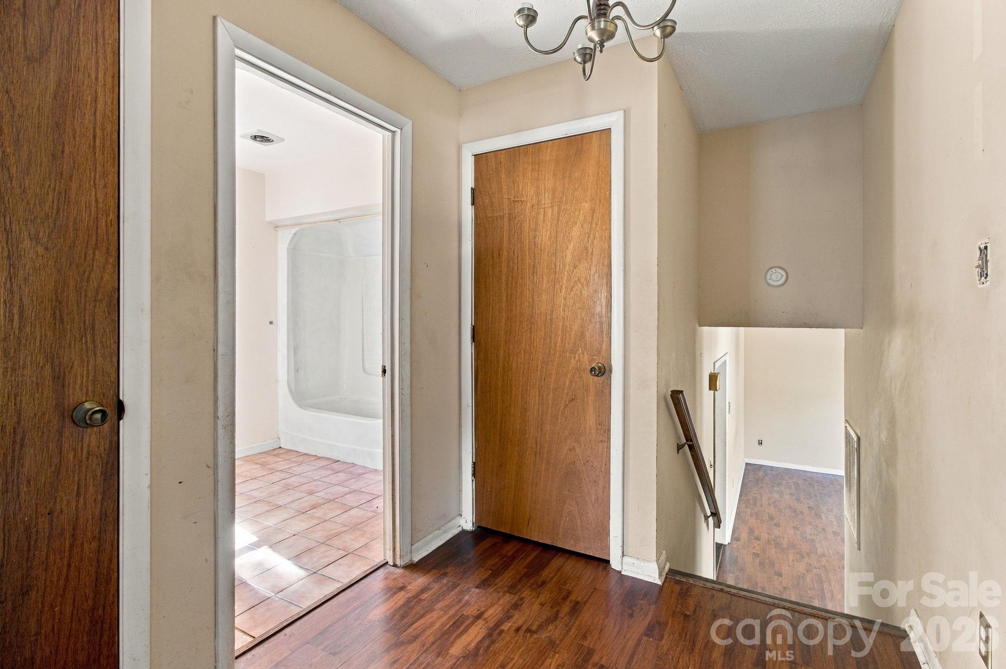 Single Family Residence at 1530 Kingston Drive, Kannapolis, photo 14 of 37