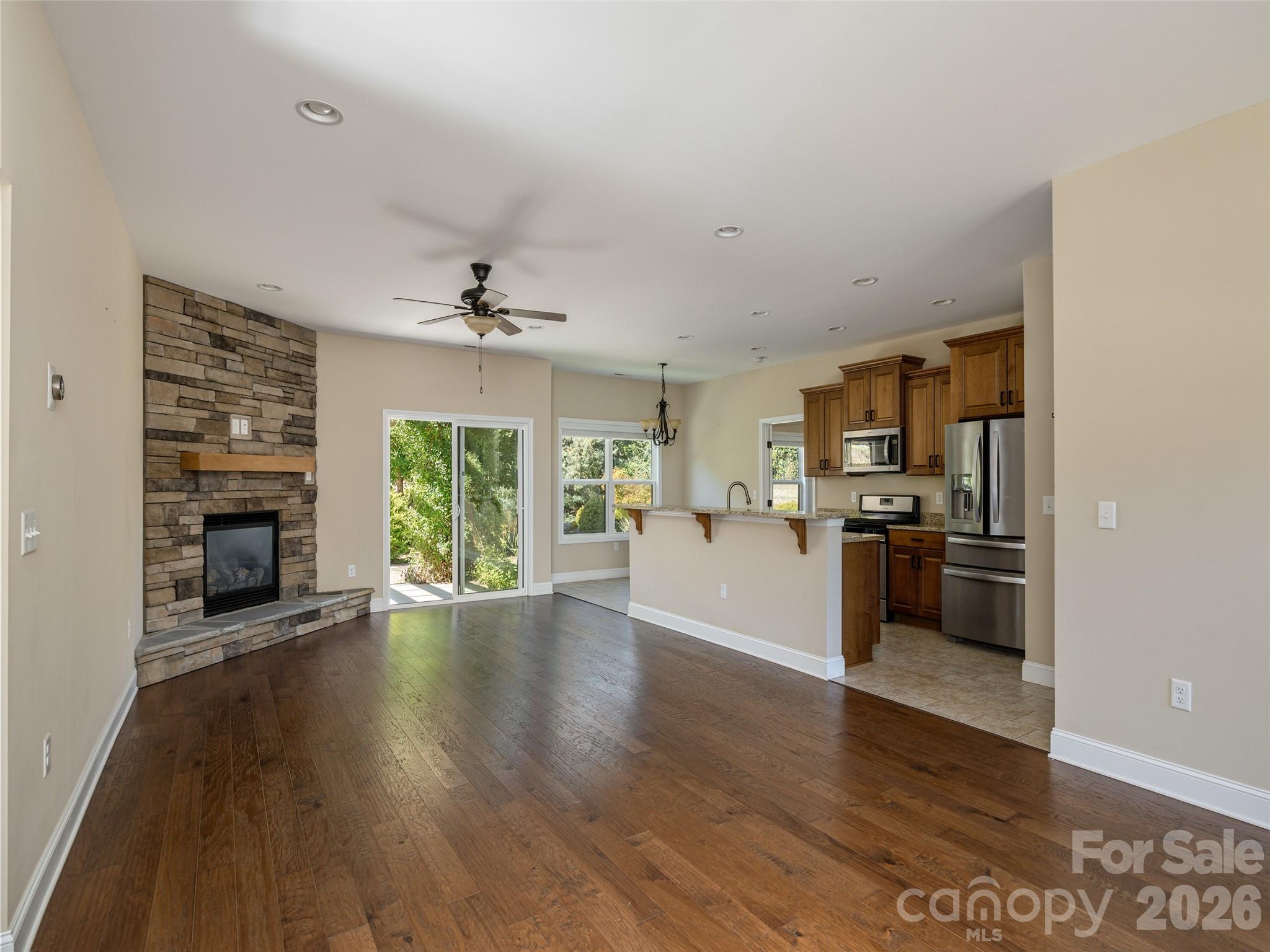Single Family Residence at 5 Pacifico Drive, Asheville, photo 4 of 34