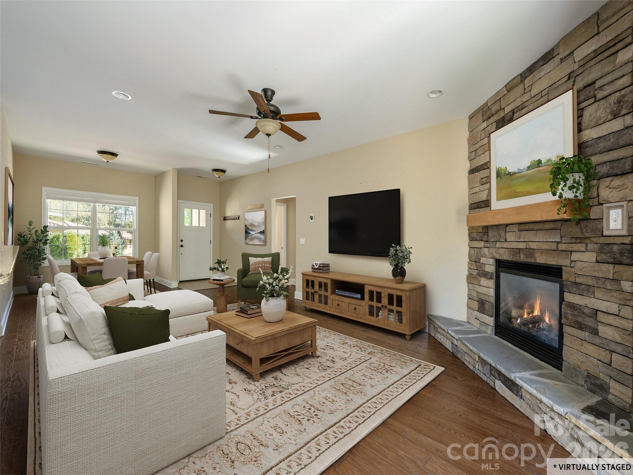 Single Family Residence at 5 Pacifico Drive, Asheville, photo 7 of 34