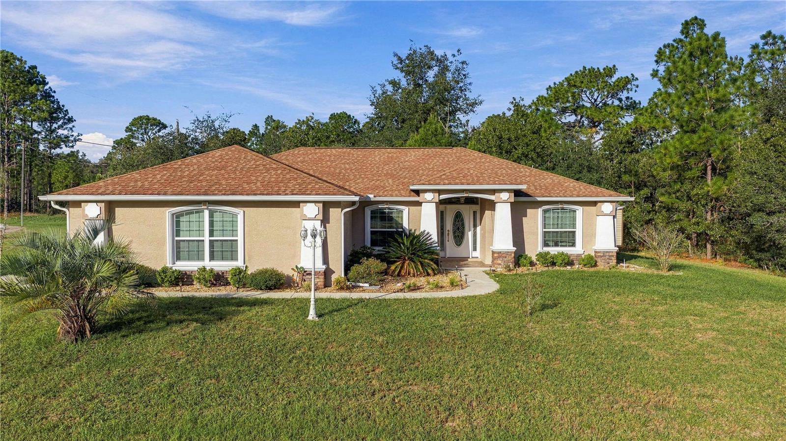 2700 W TRACY CT
