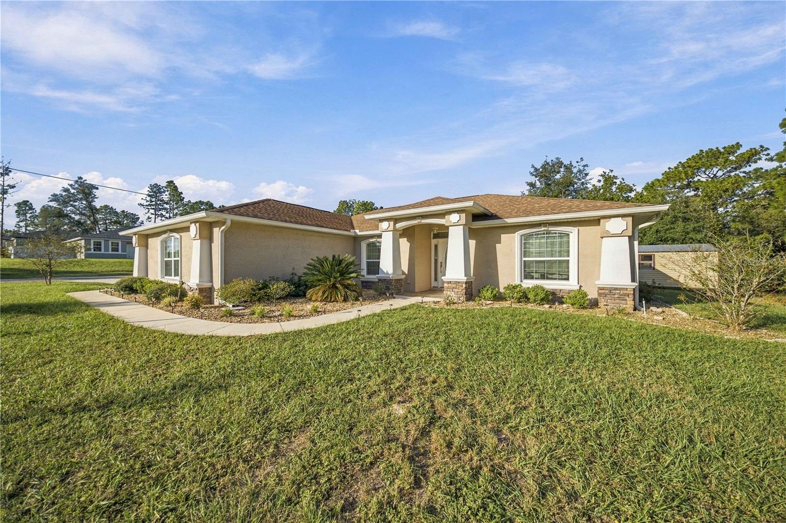 Single Family Residence at 2700 W TRACY CT, DUNNELLON, photo 3 of 46