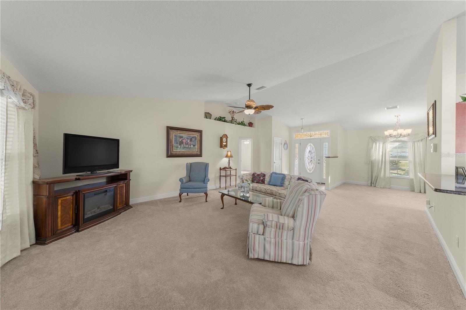 Single Family Residence at 2700 W TRACY CT, DUNNELLON, photo 9 of 46