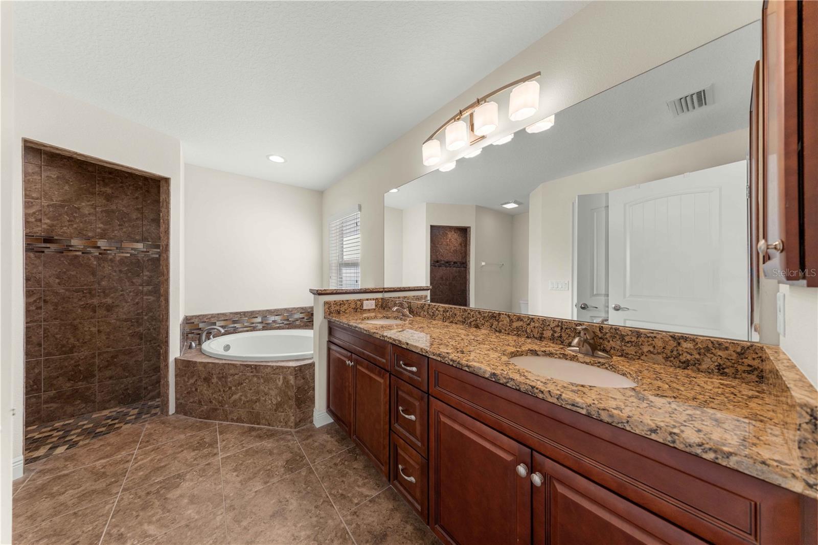 Single Family Residence at 2700 W TRACY CT, DUNNELLON, photo 22 of 46