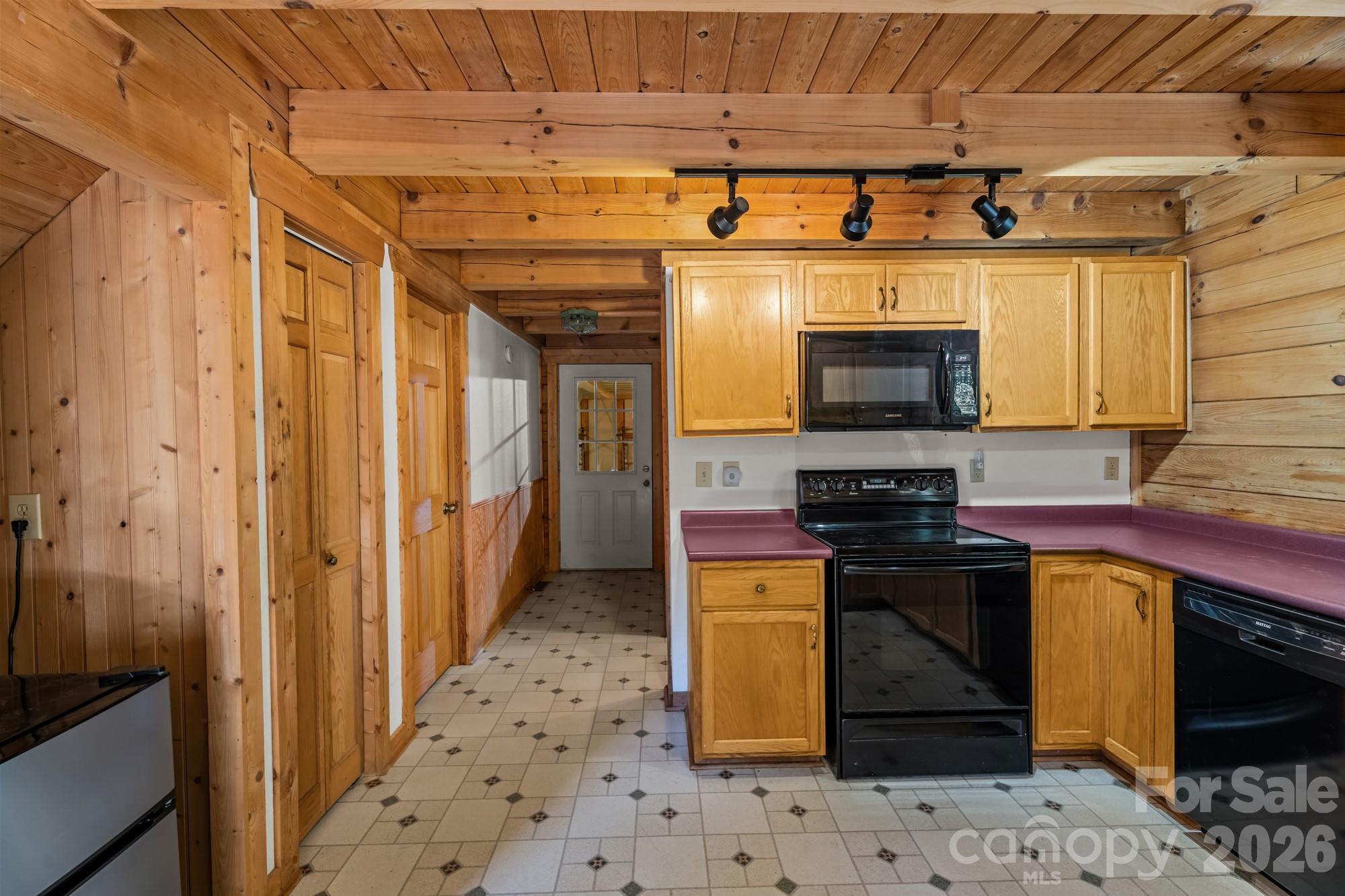 Single Family Residence at 111 Council Point, Rutherfordton, photo 19 of 48