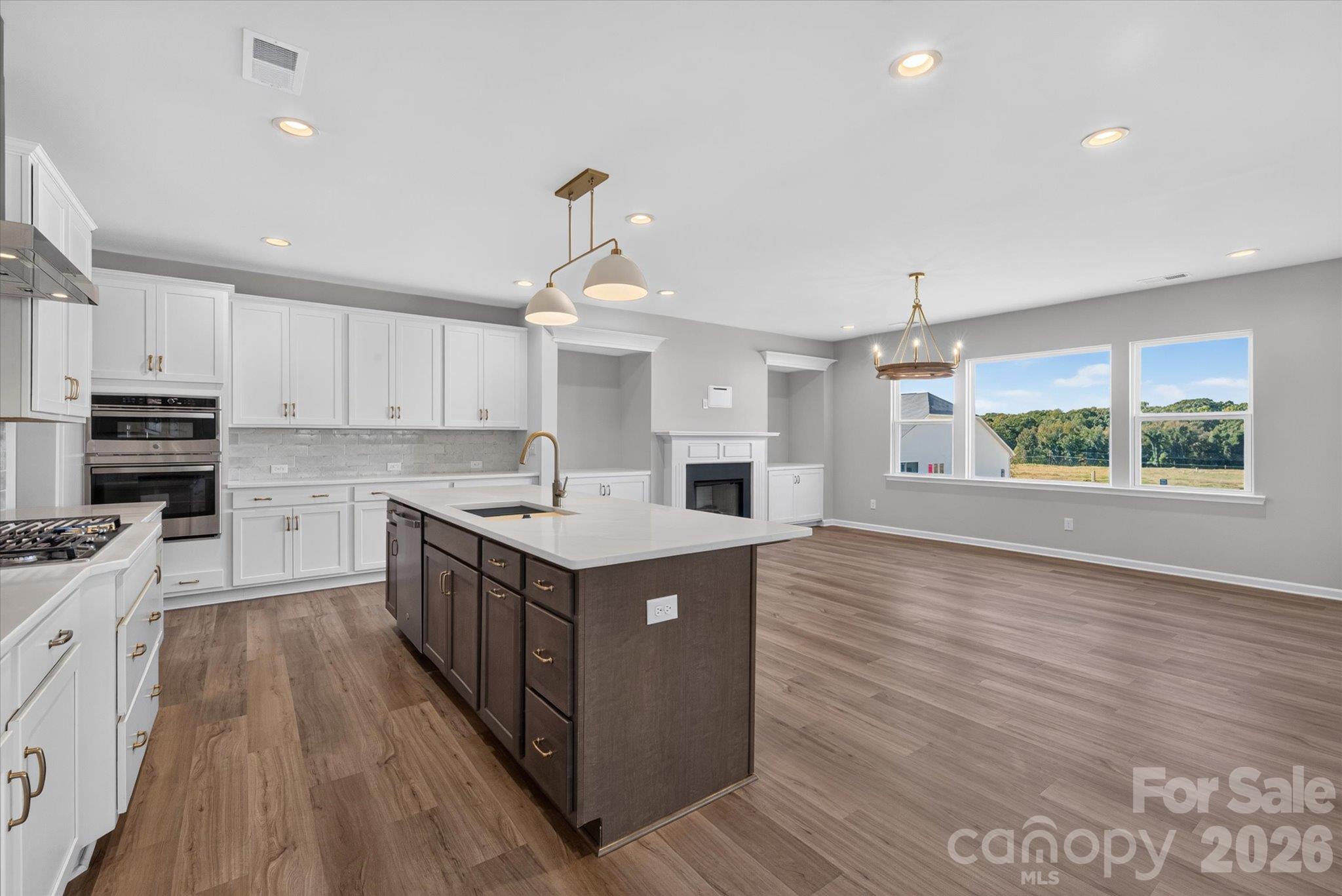 Kitchen/Family Room - 119 Cartington Way, Mooresville