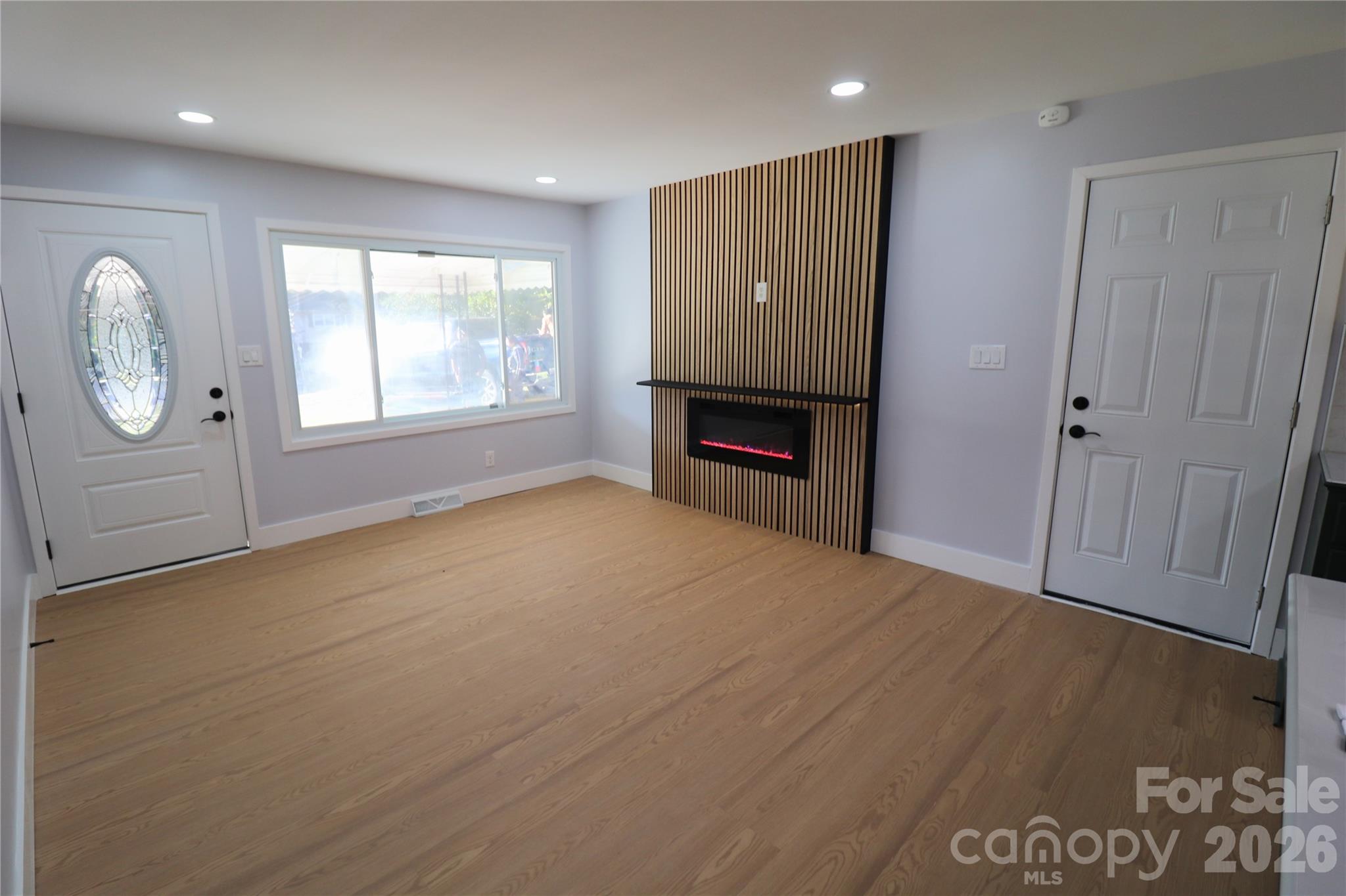 Living Room - 2310 Woodleaf Drive, Gastonia
