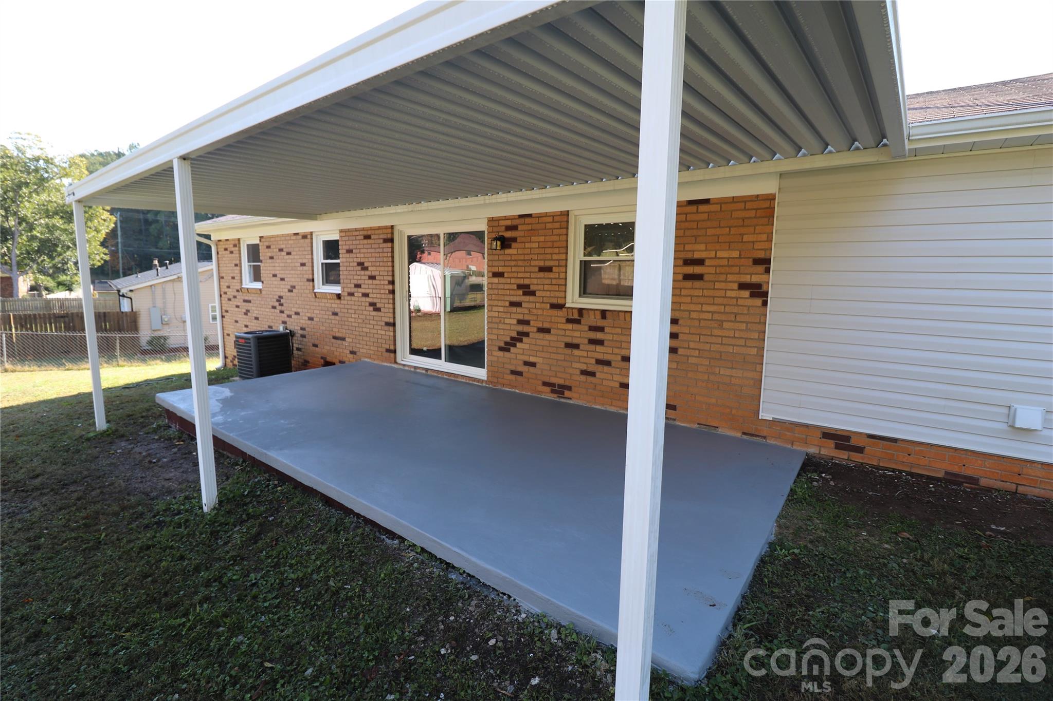 Single Family Residence at 2310 Woodleaf Drive, Gastonia, photo 32 of 33