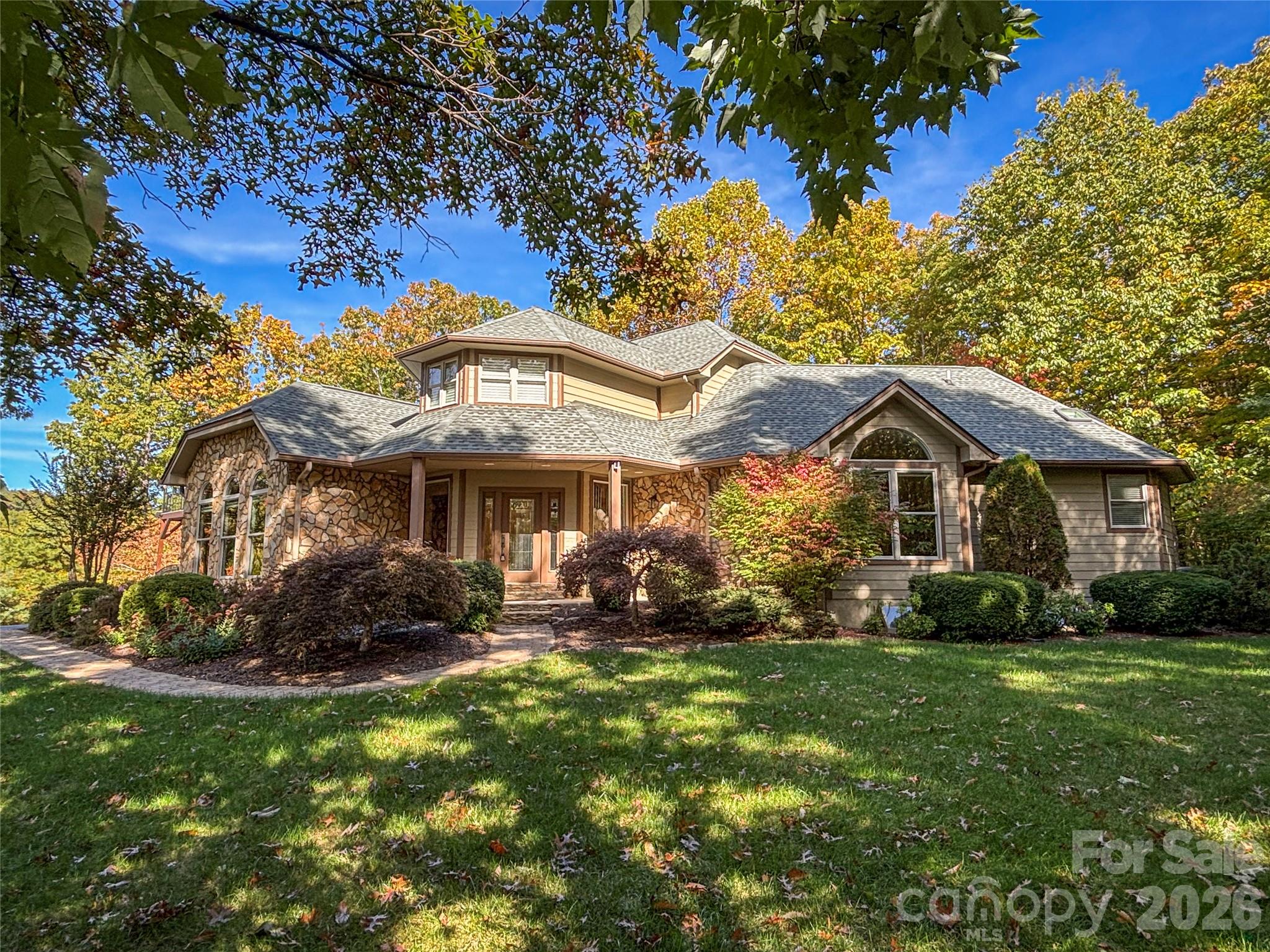 Single Family Residence at 131 Arcadia Falls Way, Black Mountain, photo 9 of 55