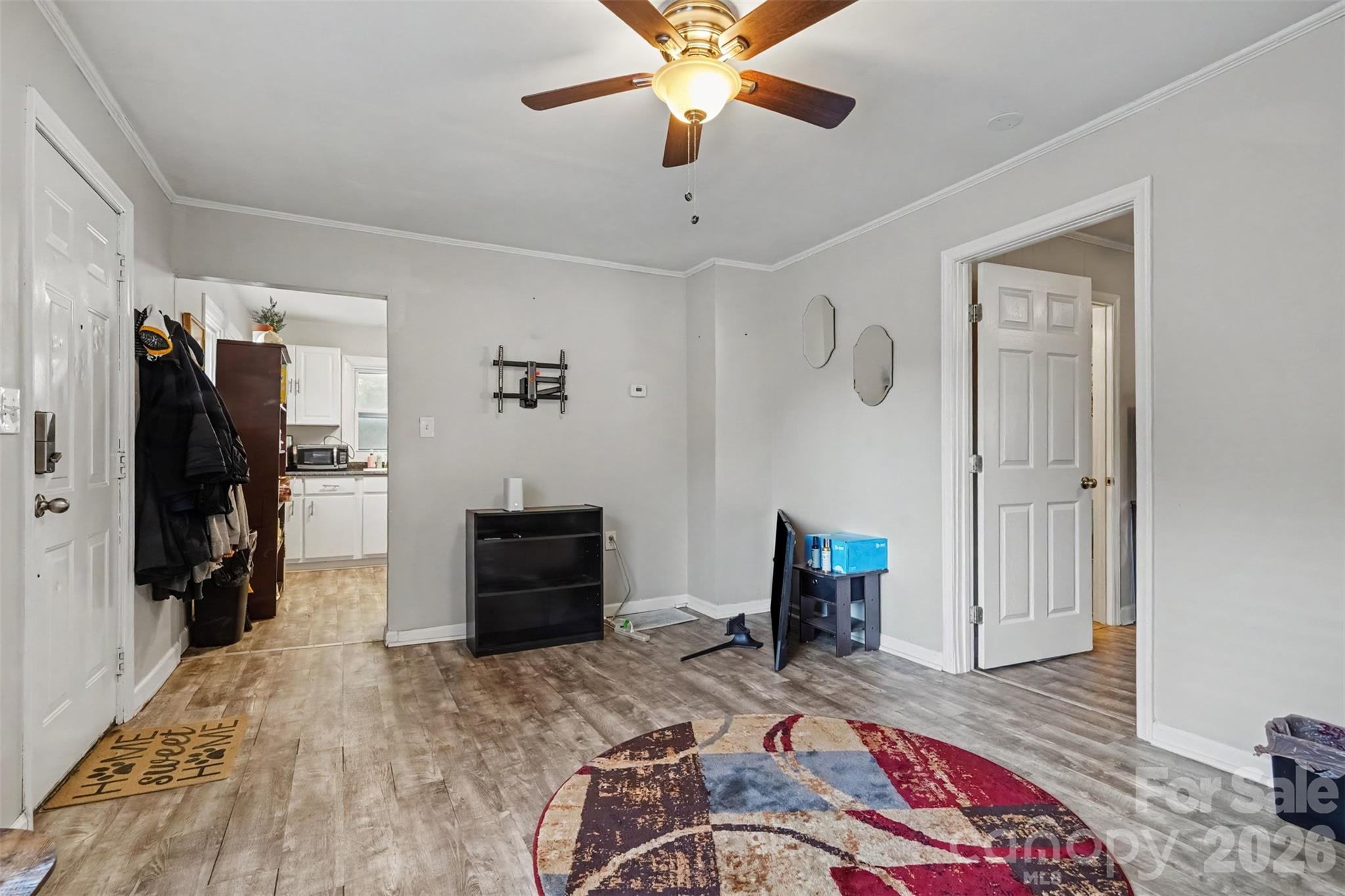 Single Family Residence at 435 Rhyne Street, Dallas, photo 8 of 21