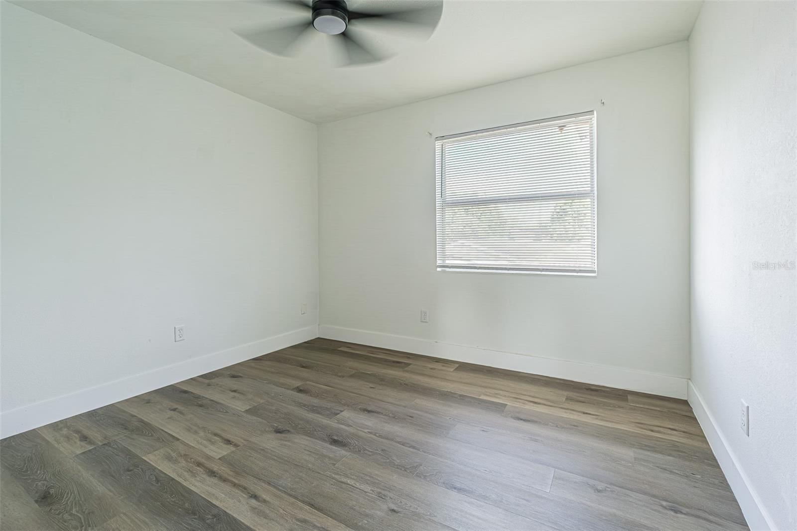 Single Family Residence at 10305 BRAMBLEWOOD PL, TAMPA, photo 17 of 21