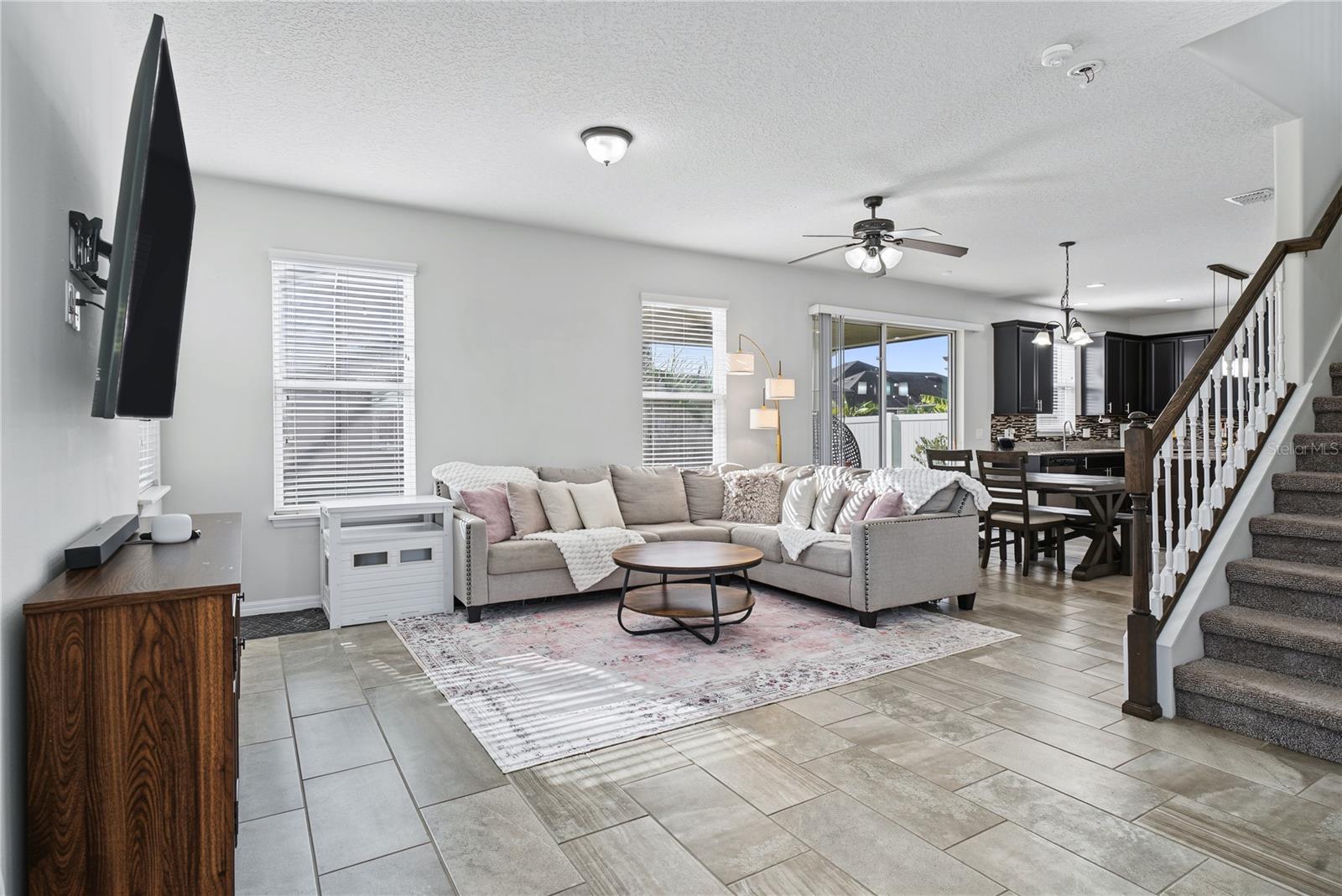 Single Family Residence at 7874 CORKFIELD AVE, ORLANDO, photo 6 of 39