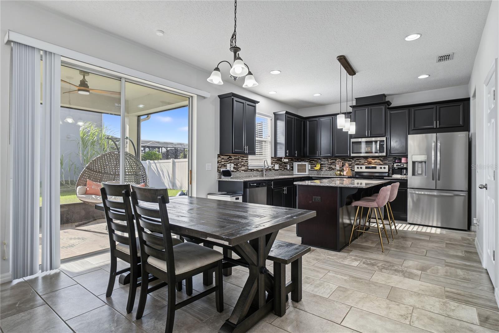 Single Family Residence at 7874 CORKFIELD AVE, ORLANDO, photo 9 of 39