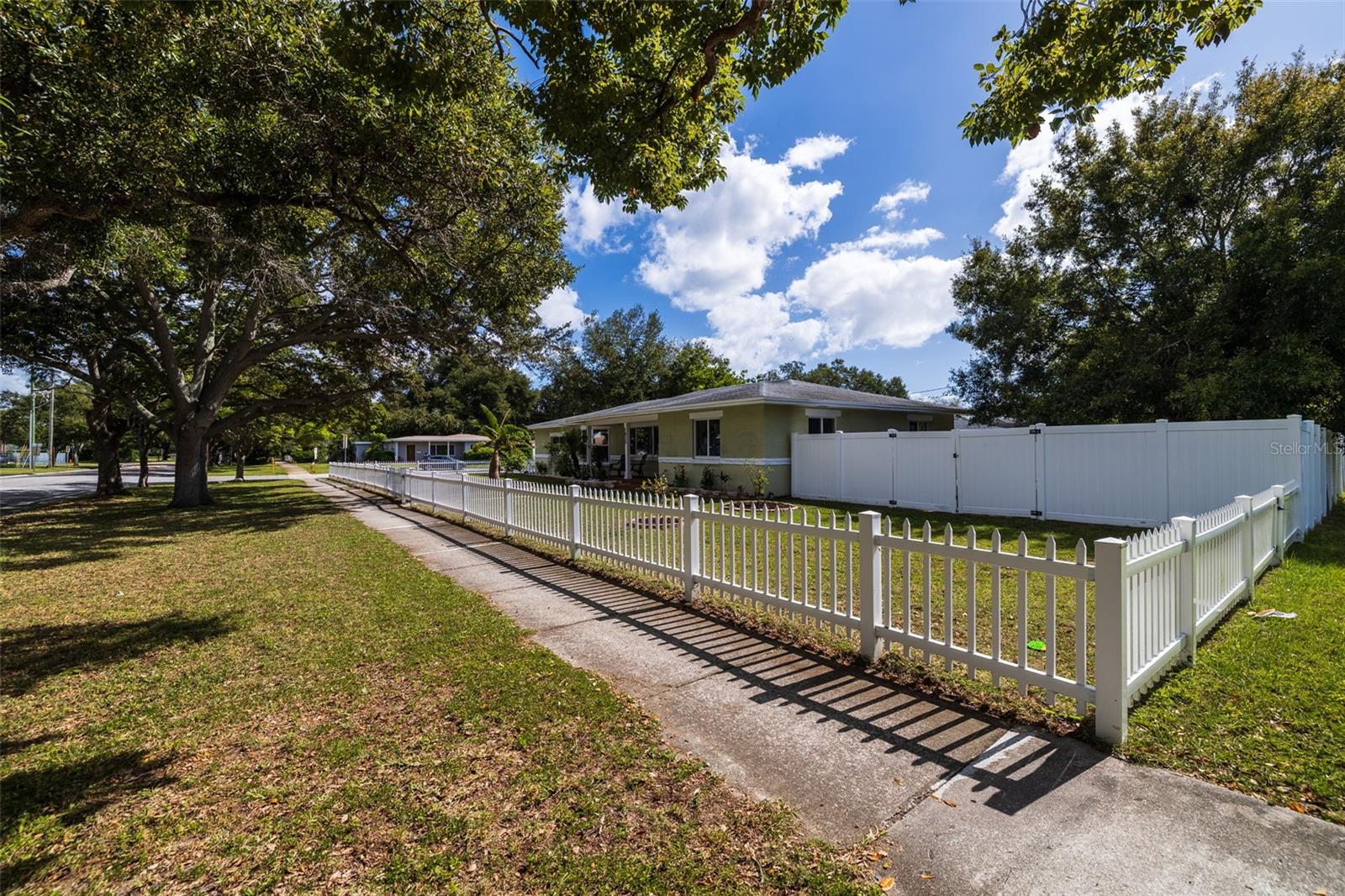 Single Family Residence at 1825 CLEVELAND ST, CLEARWATER, photo 2 of 36