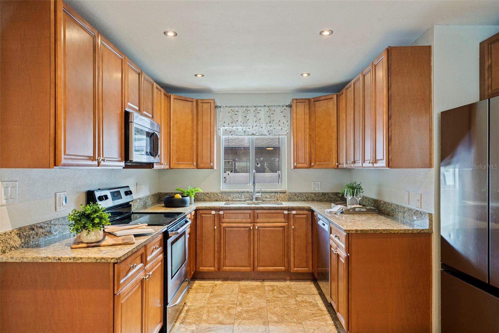 Single Family Residence at 1825 CLEVELAND ST, CLEARWATER, photo 13 of 36