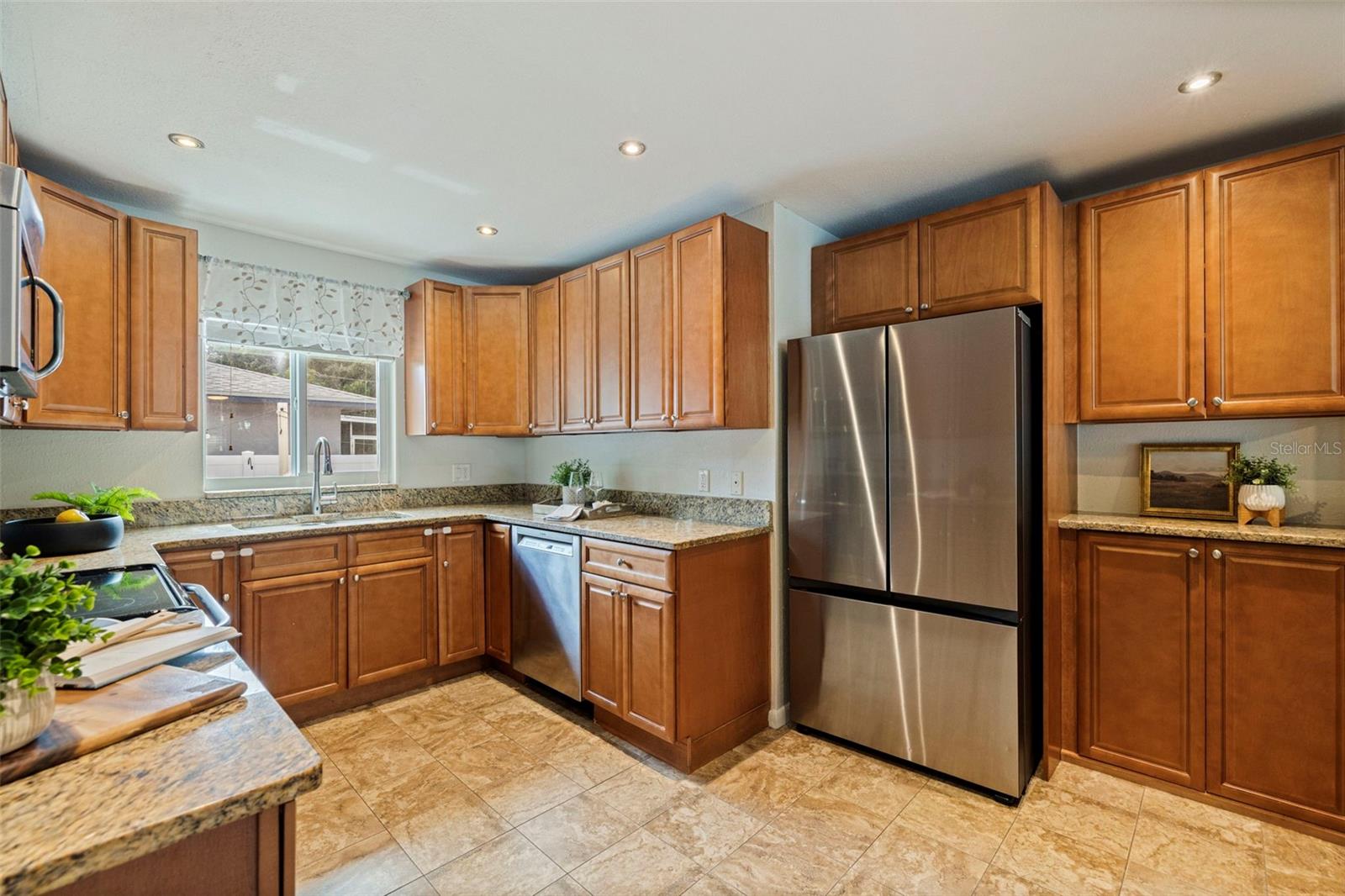 Single Family Residence at 1825 CLEVELAND ST, CLEARWATER, photo 14 of 36