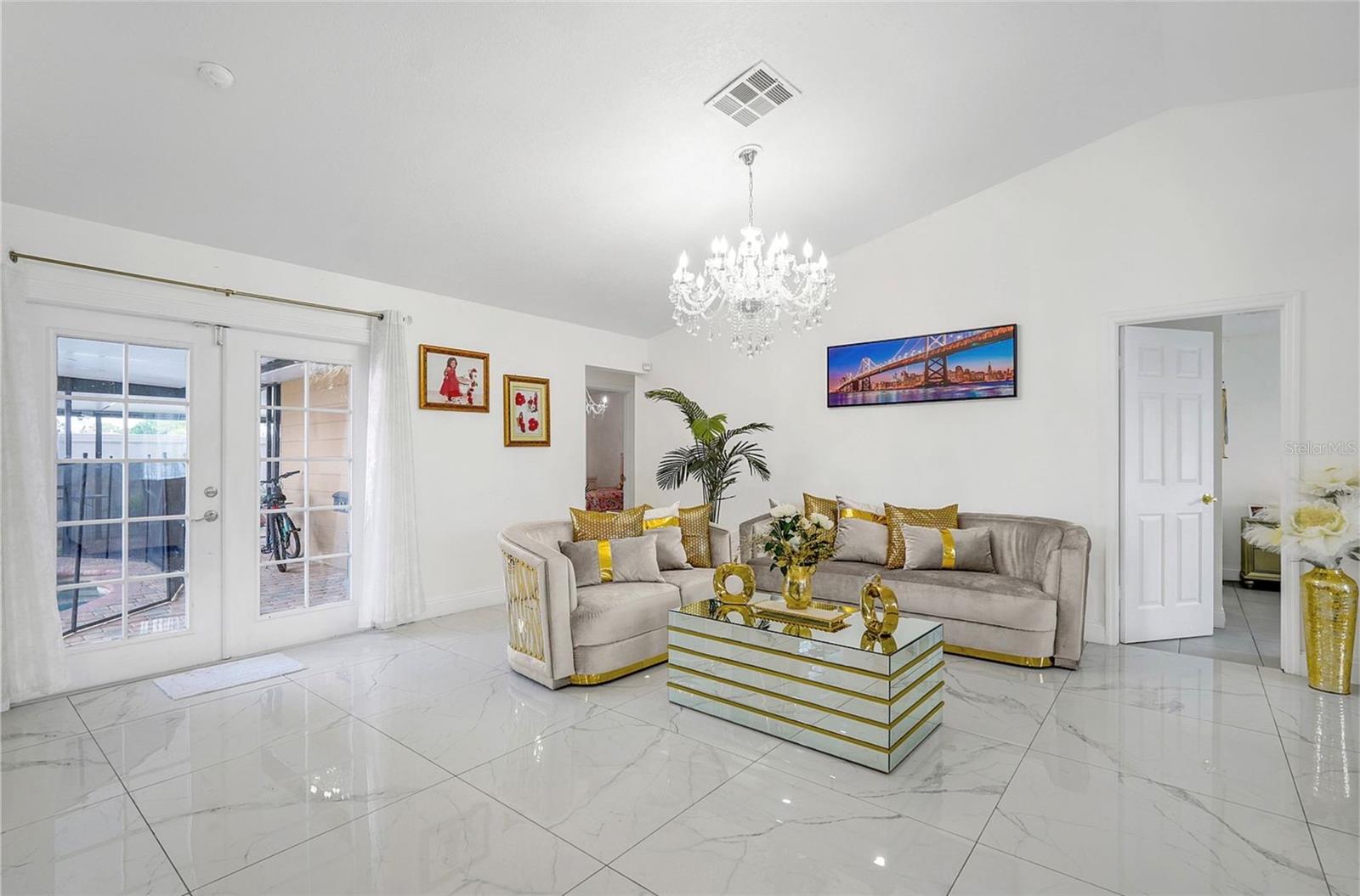 Single Family Residence at 363 BUTTONWOOD DR, KISSIMMEE, photo 2 of 24