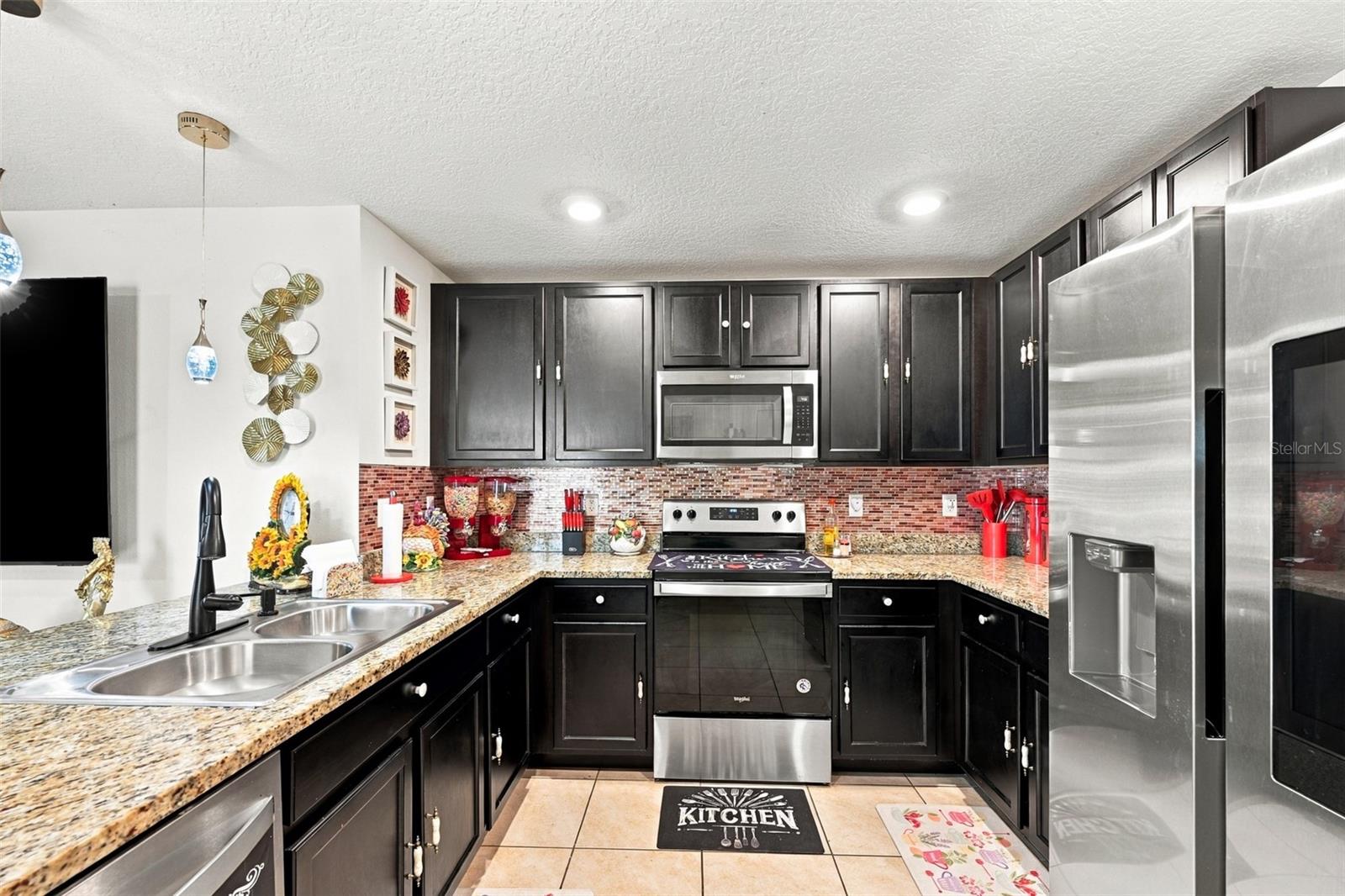 Single Family Residence at 588 OLIVE CONCH ST, RUSKIN, photo 9 of 31