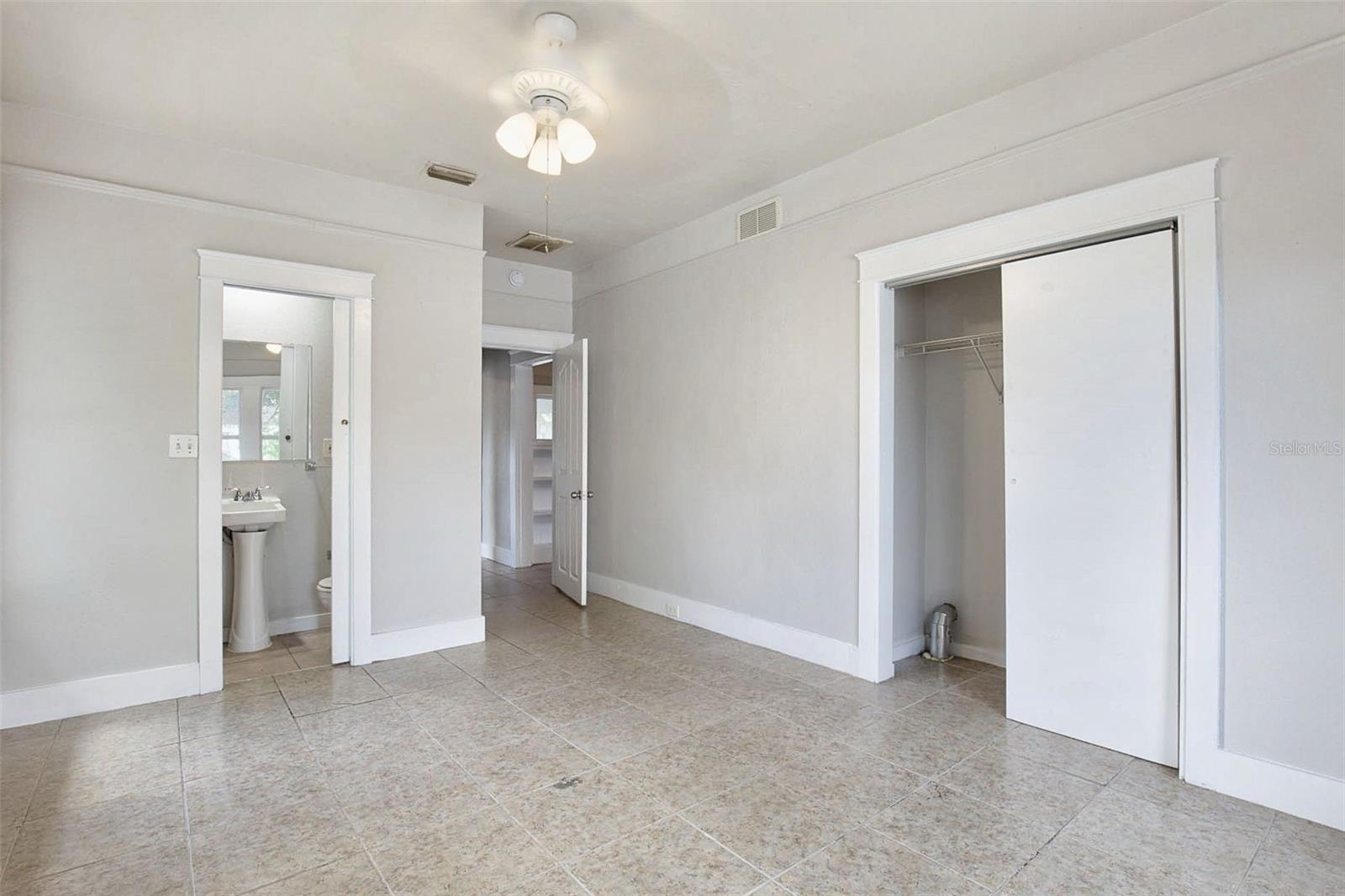 Single Family Residence at 508 E HUGH ST, TAMPA, photo 16 of 27