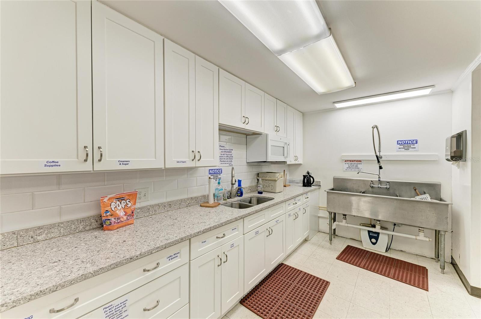 Manufactured Home at 5316 53RD AVE E #A23, BRADENTON, photo 49 of 51