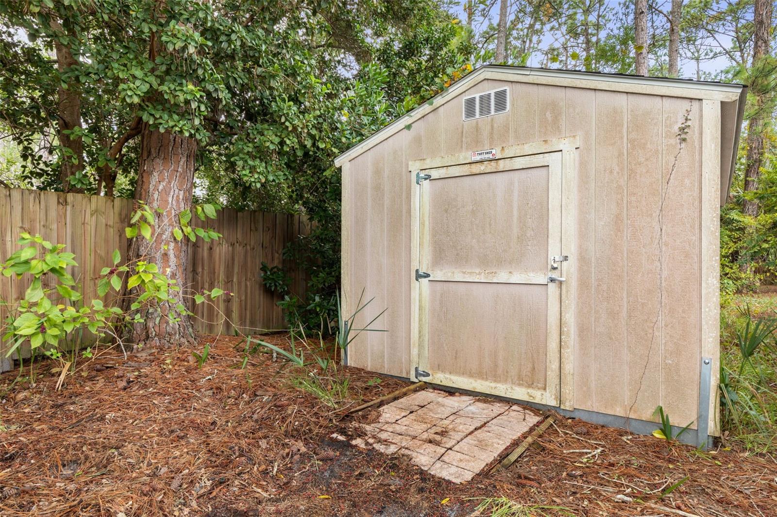 Single Family Residence at 18 WINDERMERE PL, PALM COAST, photo 36 of 37