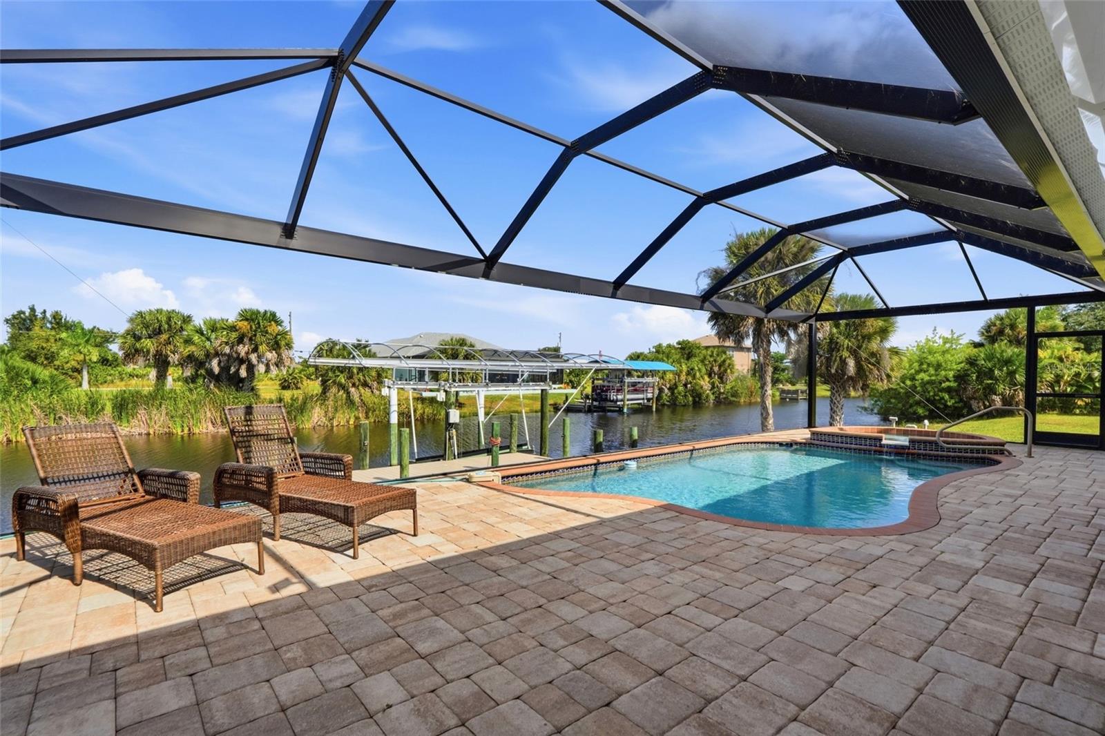 Single Family Residence at 13662 BEGONIA CIR, PORT CHARLOTTE, photo 3 of 39