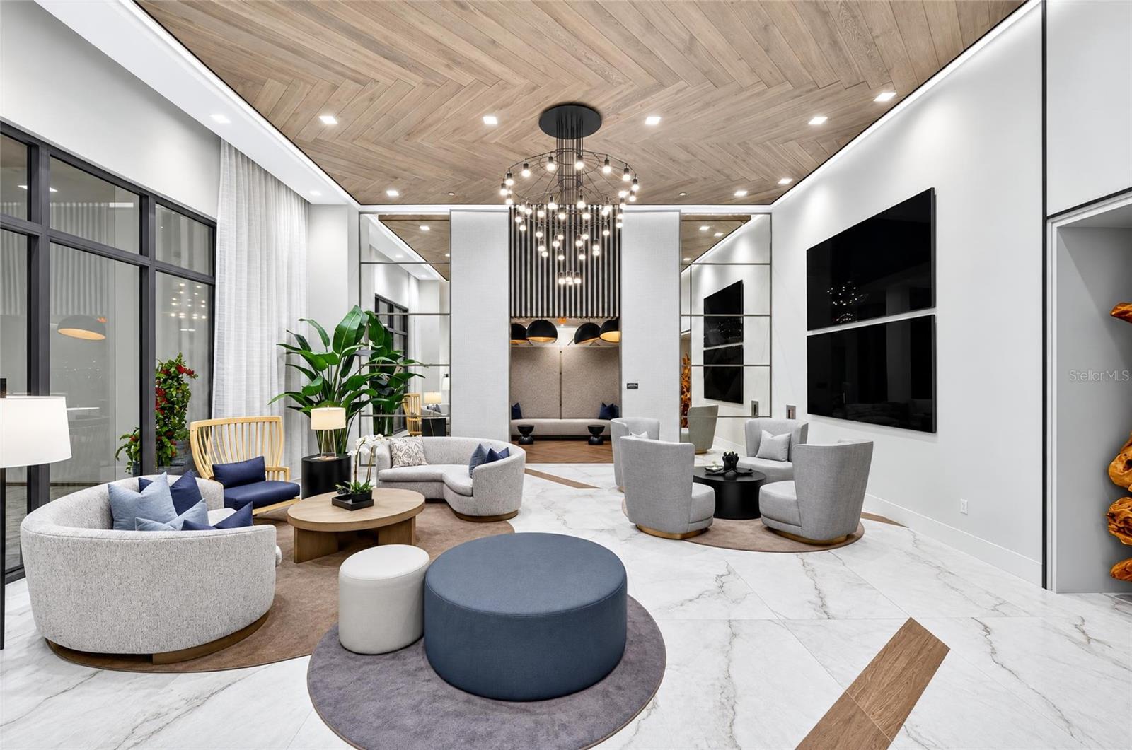 Left Lobby Common area. - 301 1ST ST S #1004, ST PETERSBURG
