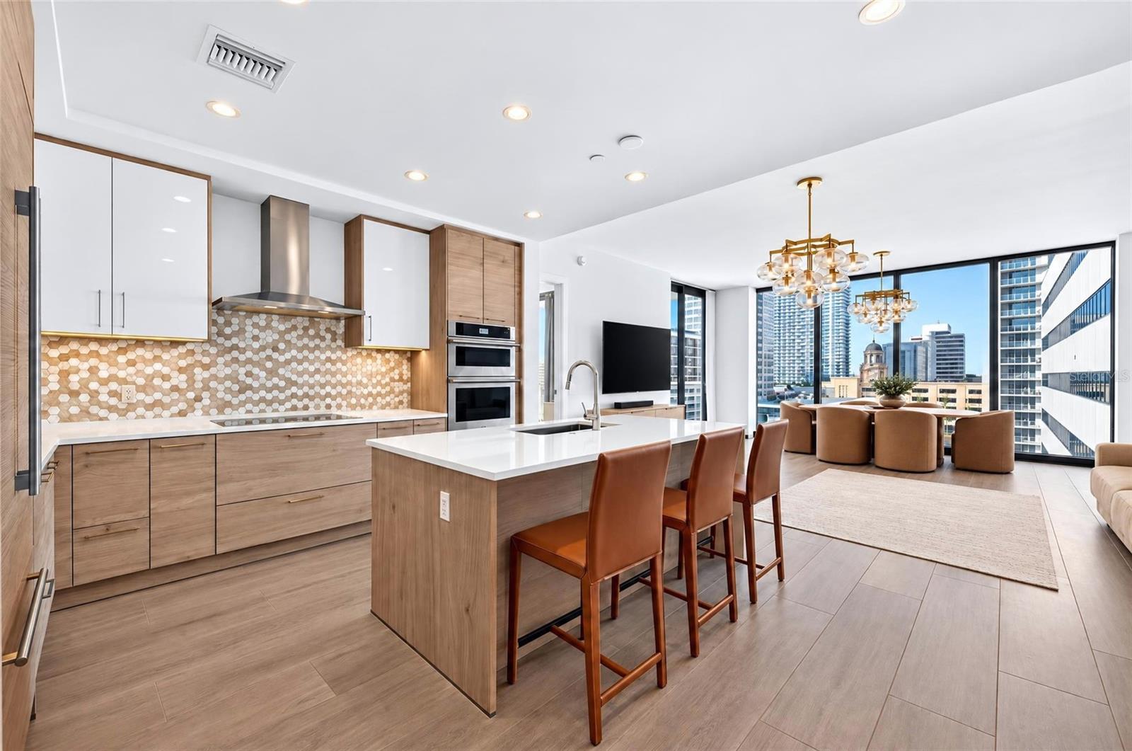 Kitchen View - 301 1ST ST S #1004, ST PETERSBURG