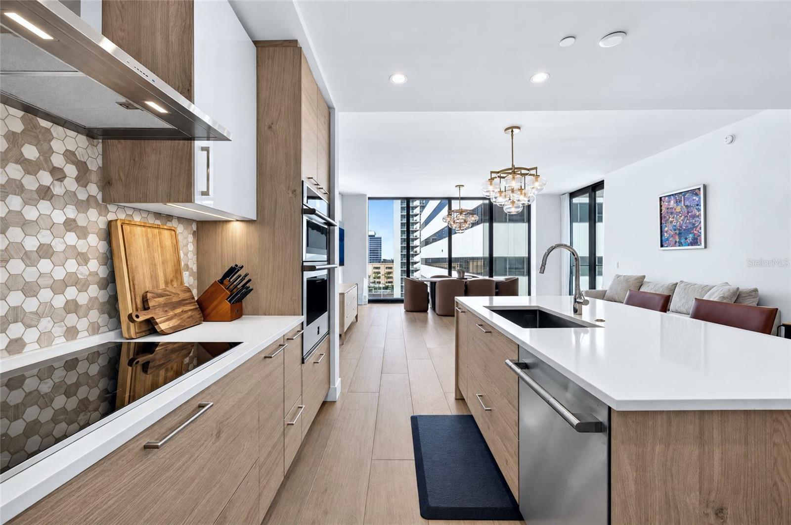Kitchen View - 301 1ST ST S #1004, ST PETERSBURG