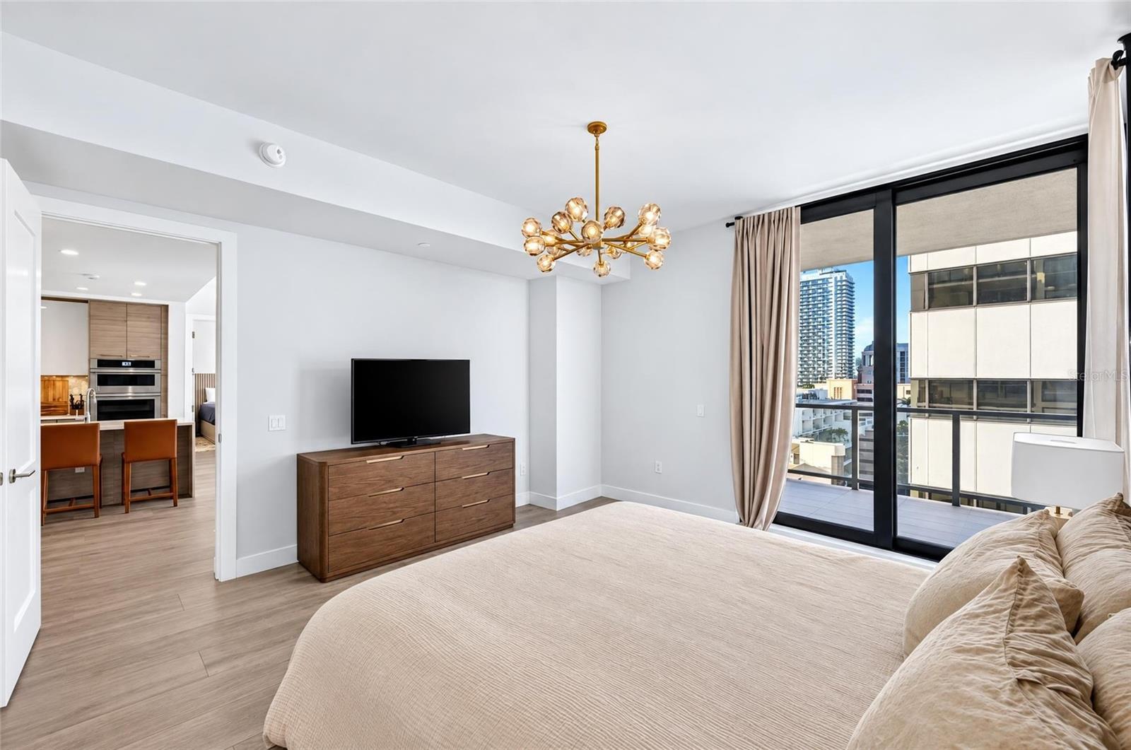 Primary Bedroom With Terrace and en Suite - 301 1ST ST S #1004, ST PETERSBURG
