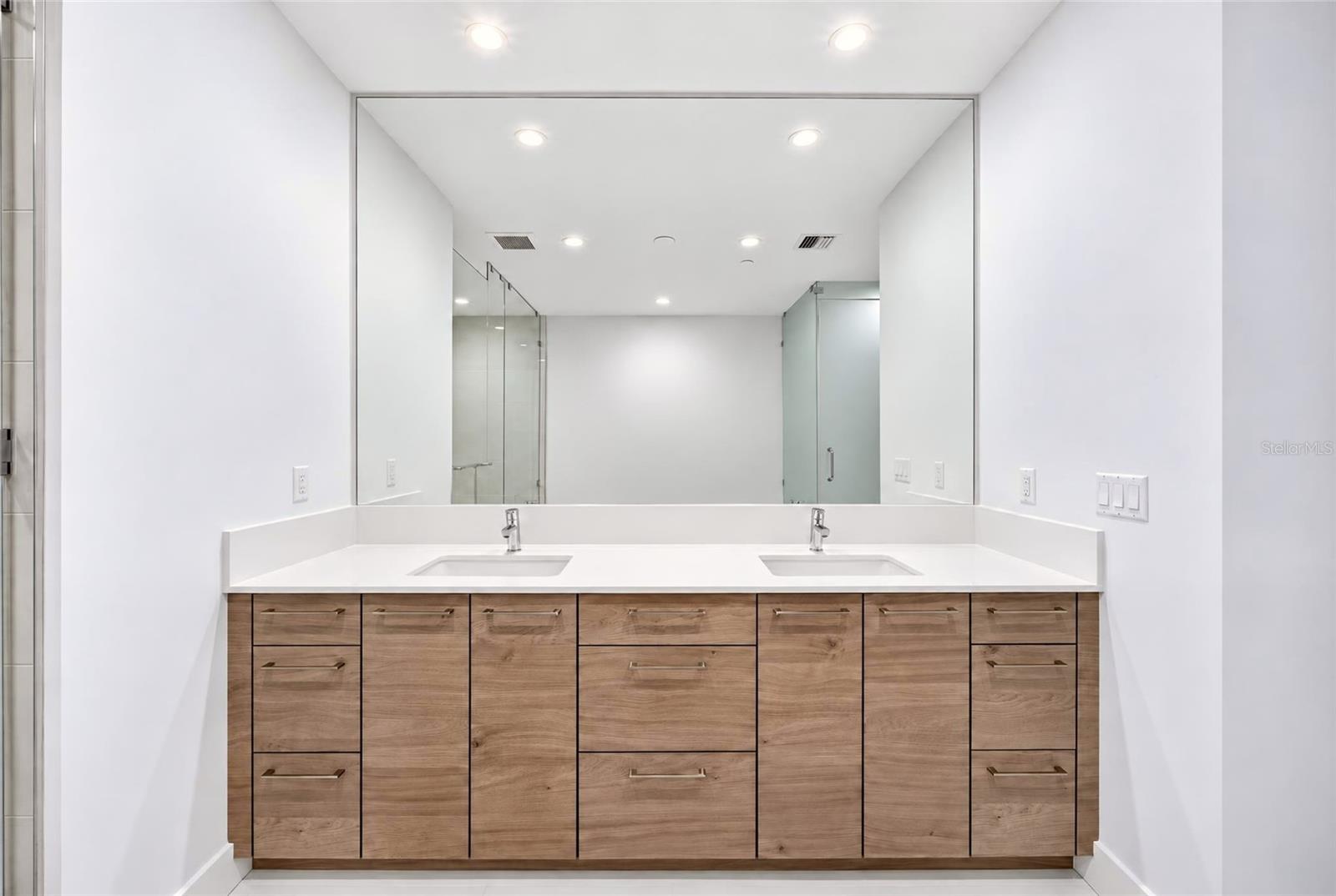 Primary Bathroom Duel Vanity - 301 1ST ST S #1004, ST PETERSBURG