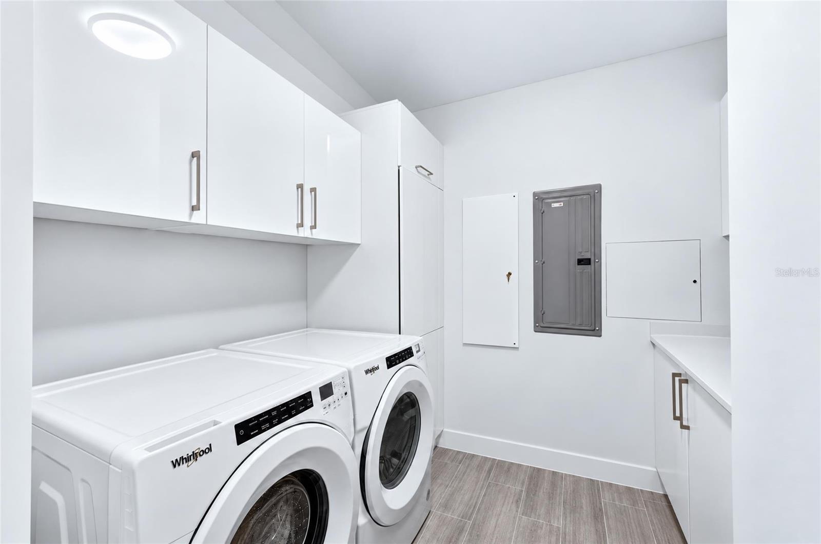 Laundry Room - 301 1ST ST S #1004, ST PETERSBURG
