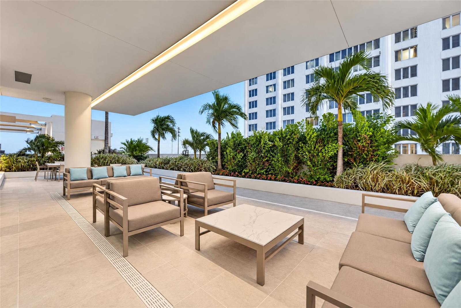 7th Floor Aire Deck - 301 1ST ST S #1004, ST PETERSBURG