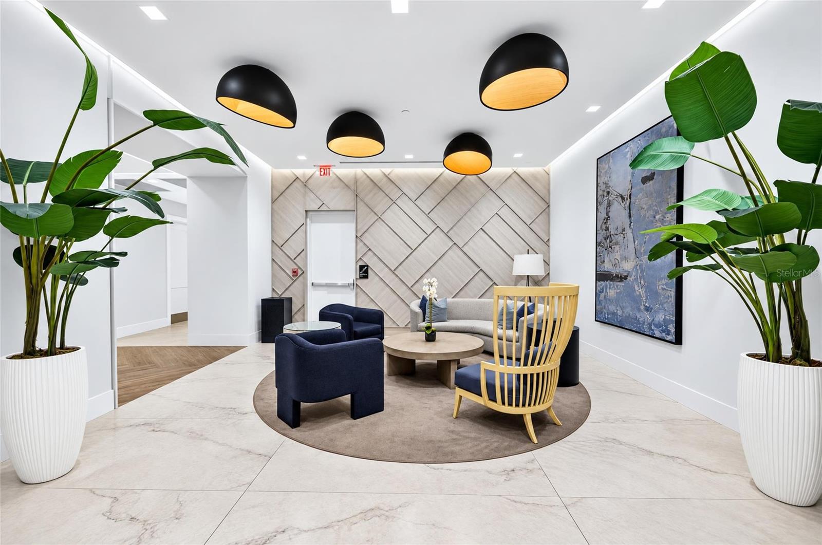 Common Area Sitting Lounge - 301 1ST ST S #1004, ST PETERSBURG