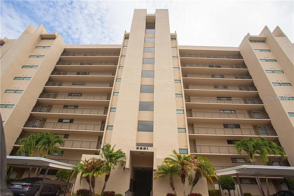 2621 COVE CAY DR #508