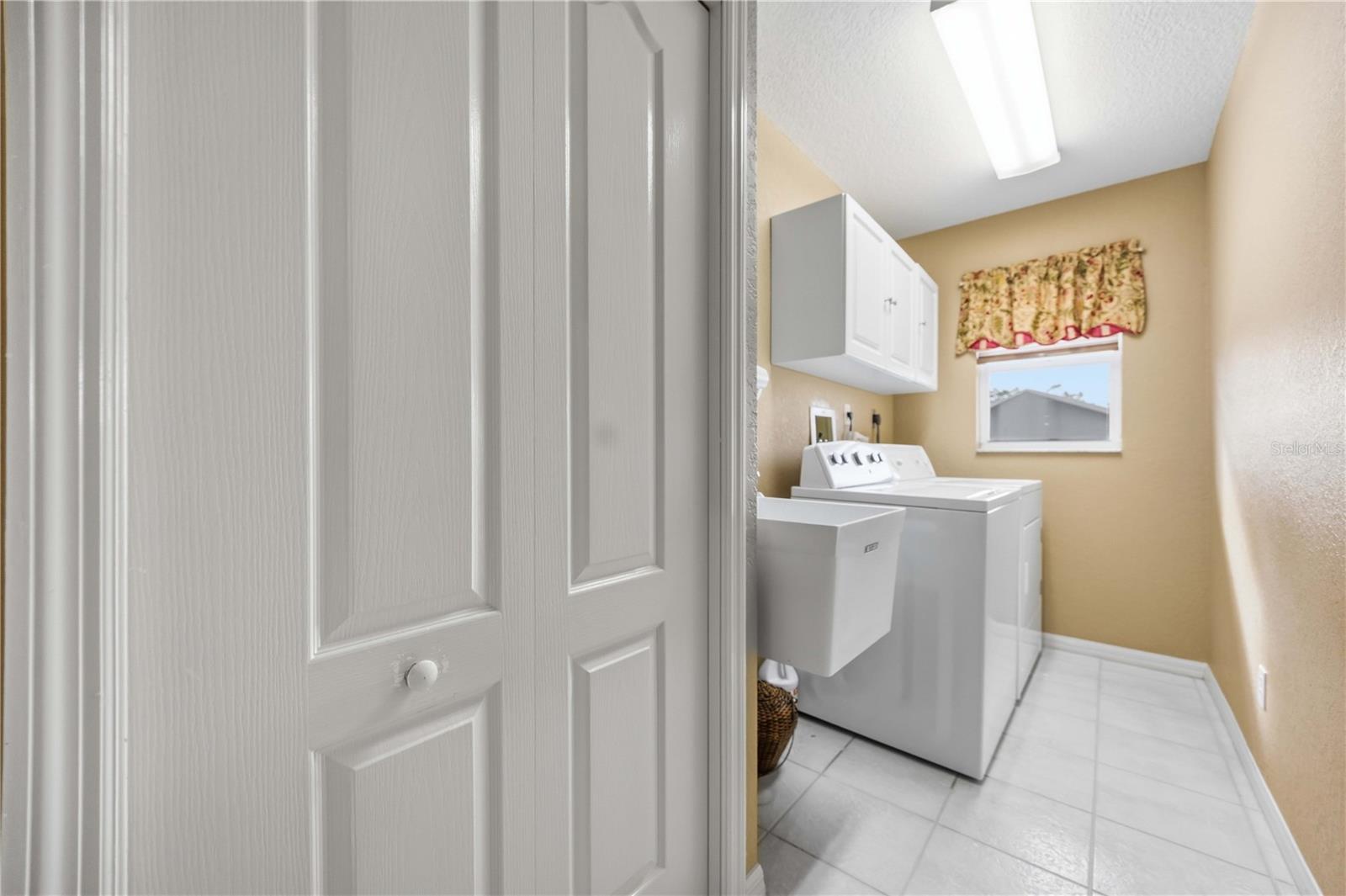 Single Family Residence at 55 CLUBHOUSE RD, ROTONDA WEST, photo 33 of 56