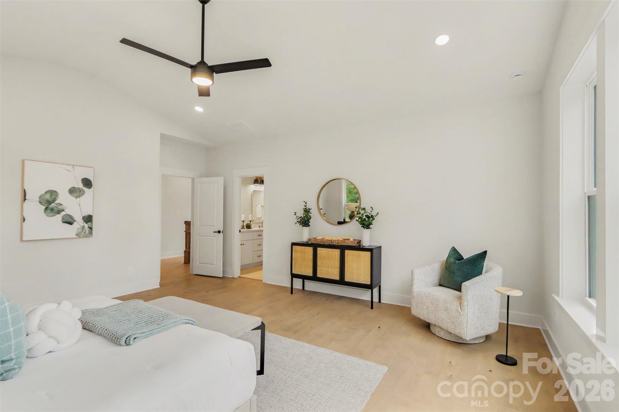 Single Family Residence at 3804 Plainview Road, Charlotte, photo 23 of 36
