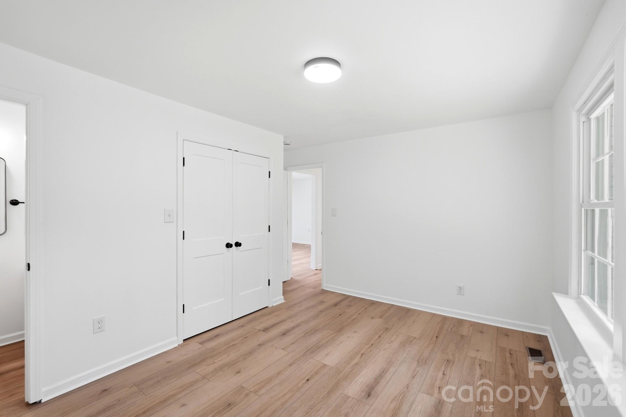Single Family Residence at 1580 Pinewood Avenue, Lancaster, photo 18 of 33