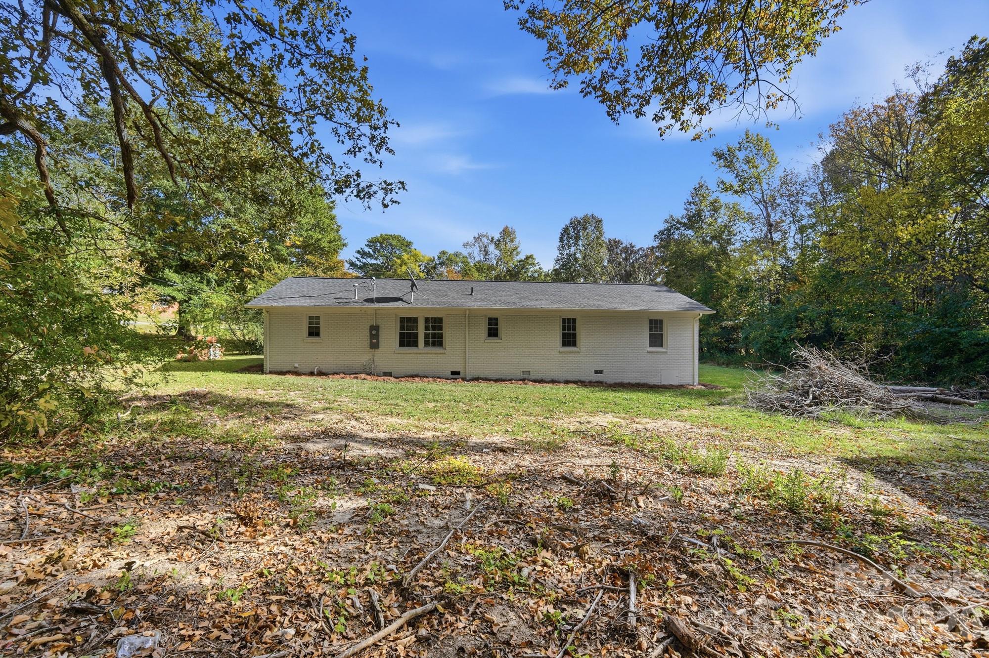 Single Family Residence at 1580 Pinewood Avenue, Lancaster, photo 33 of 33