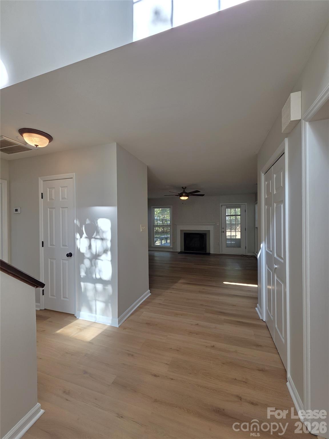 Single Family Residence at 5516 River Falls Drive, Charlotte, photo 3 of 25