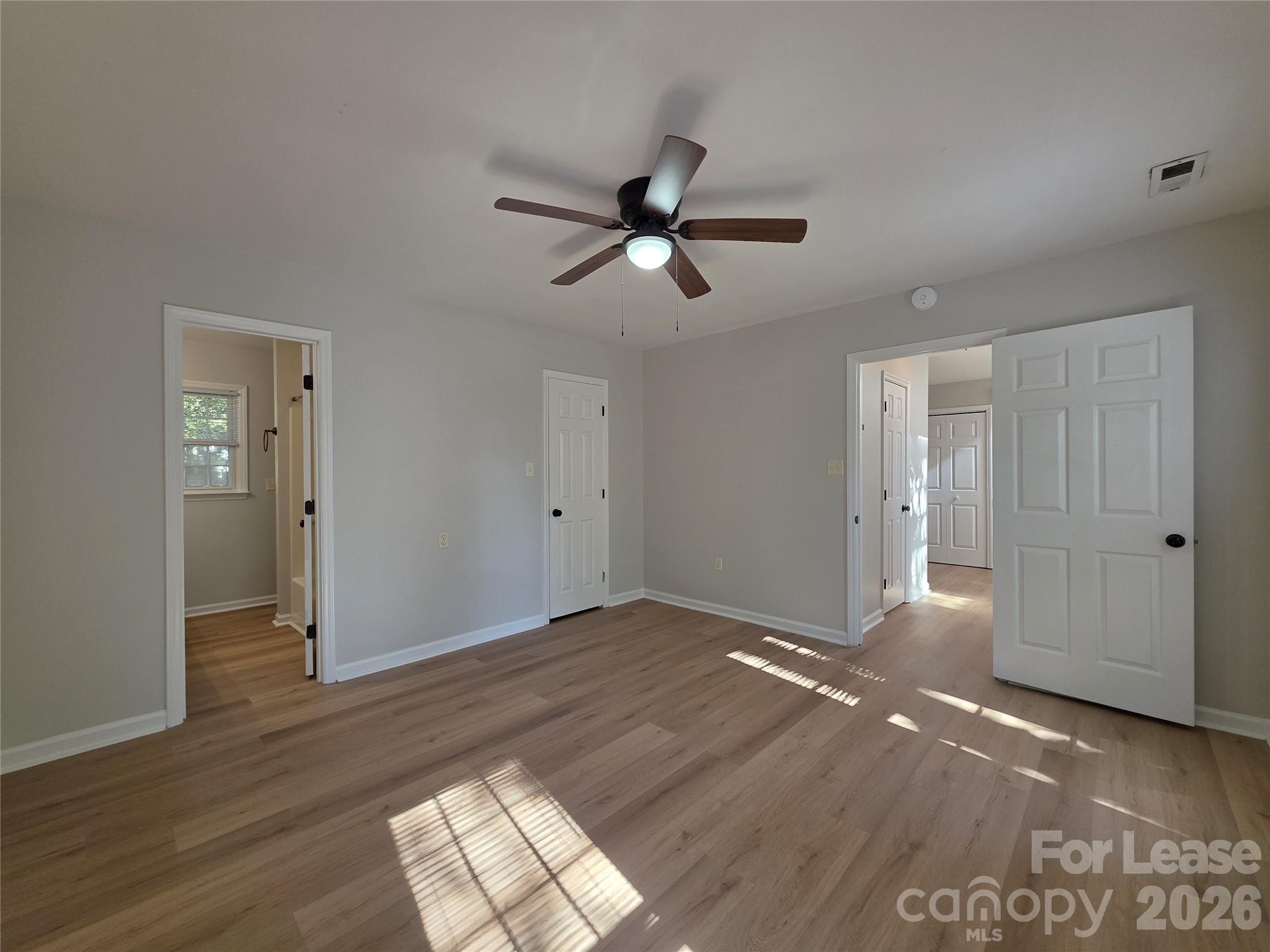 Single Family Residence at 5516 River Falls Drive, Charlotte, photo 11 of 25