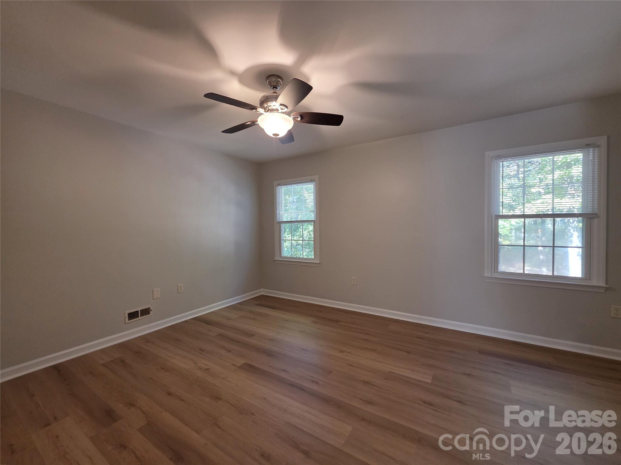 Single Family Residence at 5516 River Falls Drive, Charlotte, photo 14 of 25