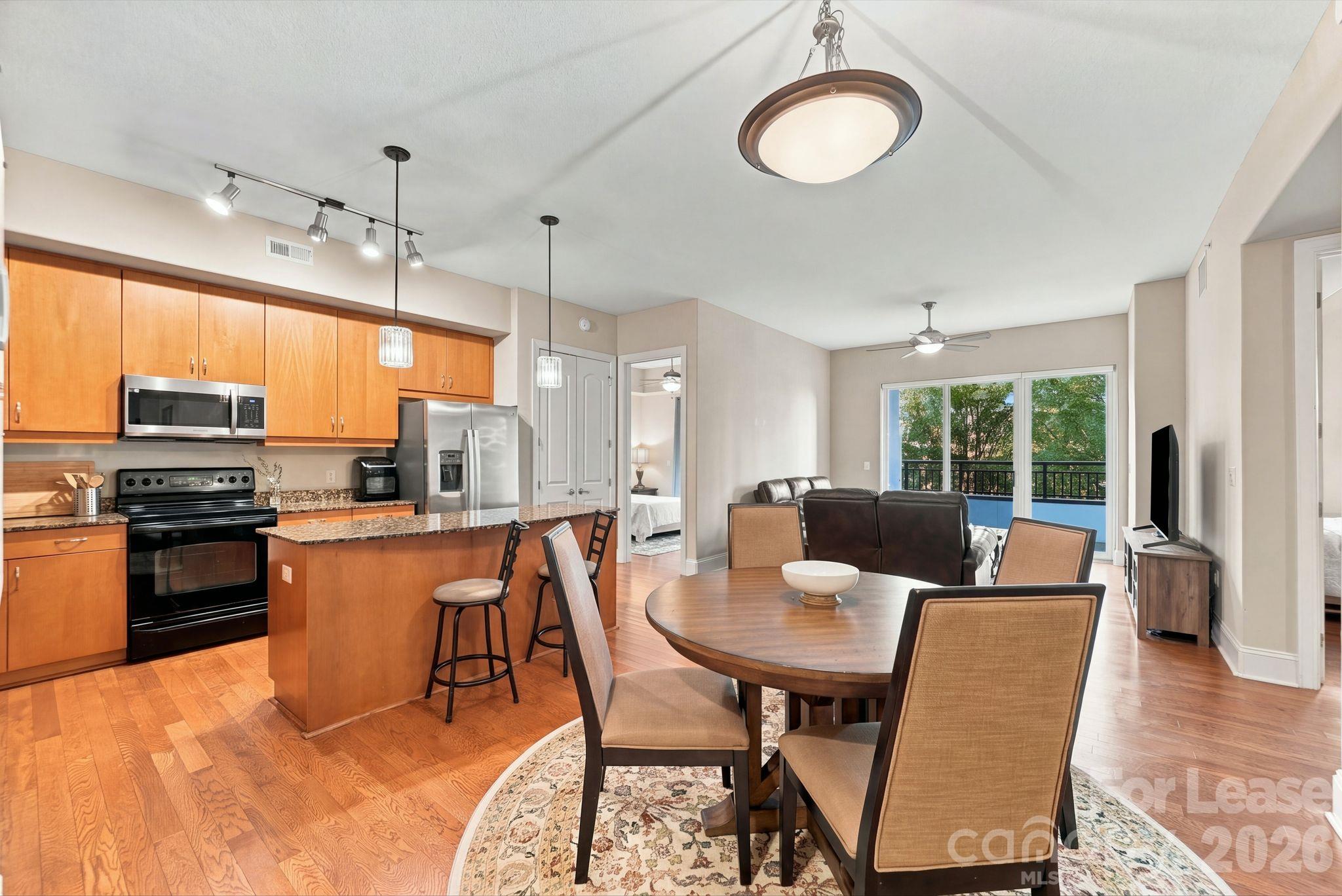 Condominium at 4625 Piedmont Row Drive, Charlotte, photo 9 of 34