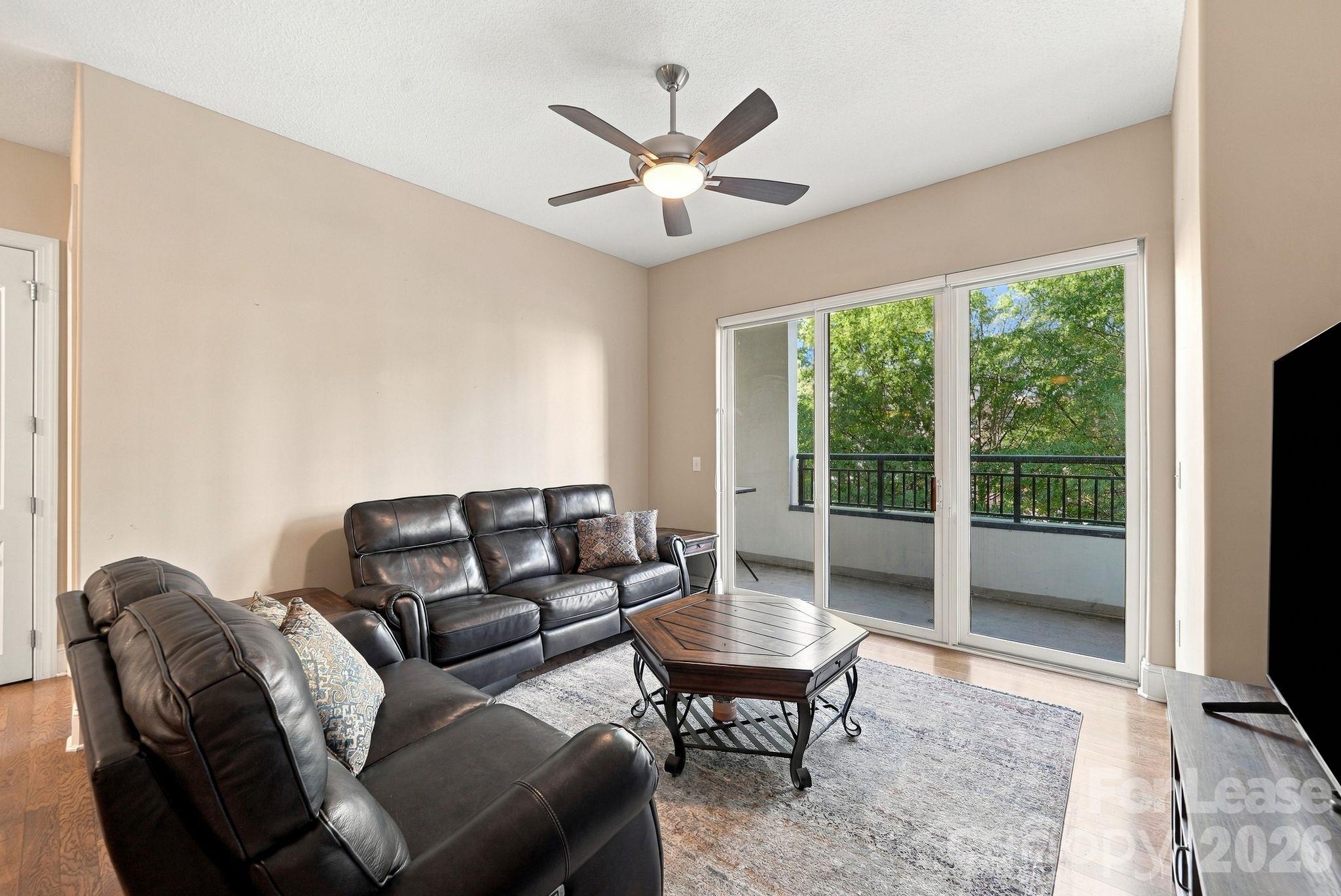 Condominium at 4625 Piedmont Row Drive, Charlotte, photo 12 of 34
