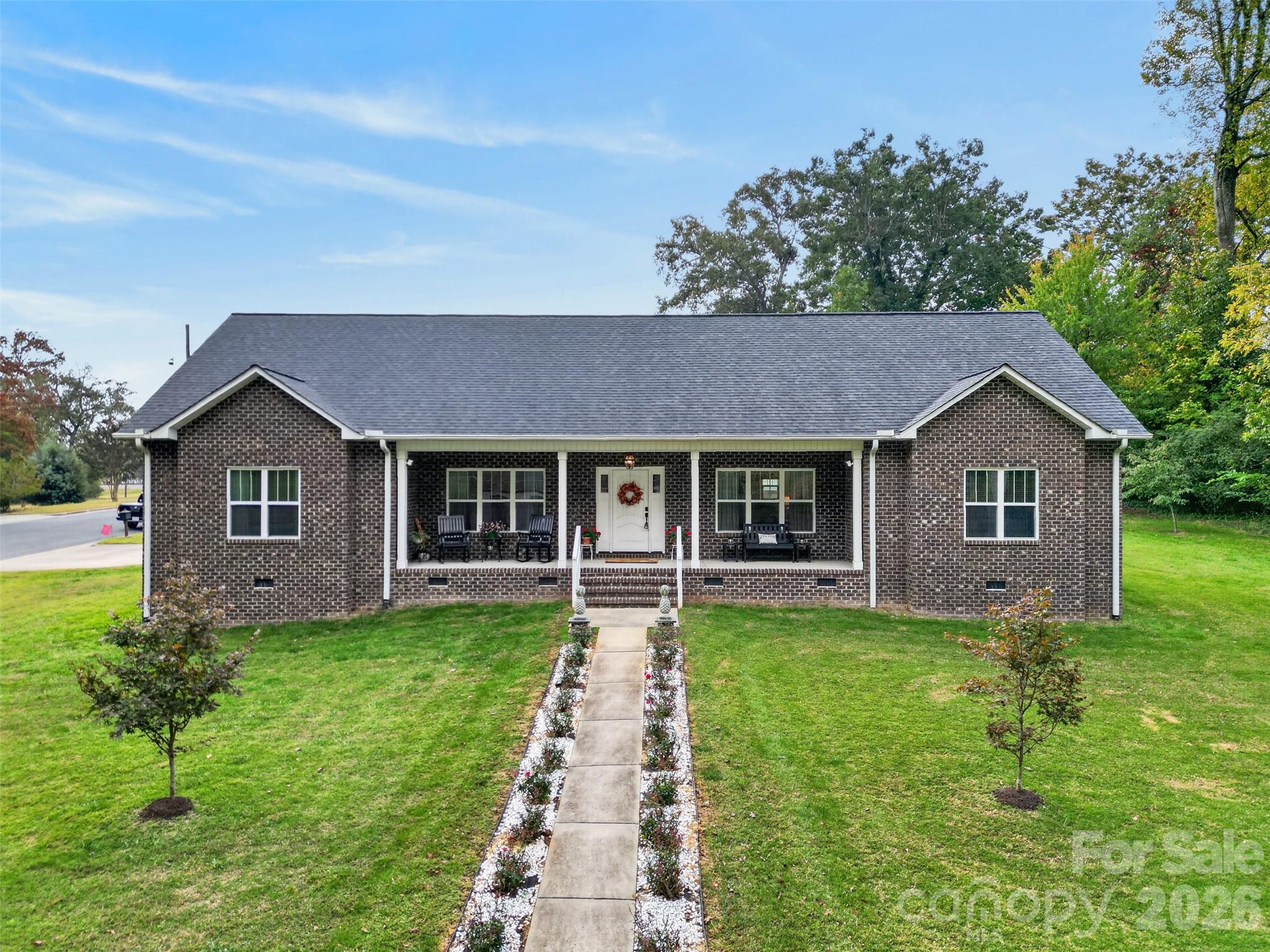 320 N Zion Street
