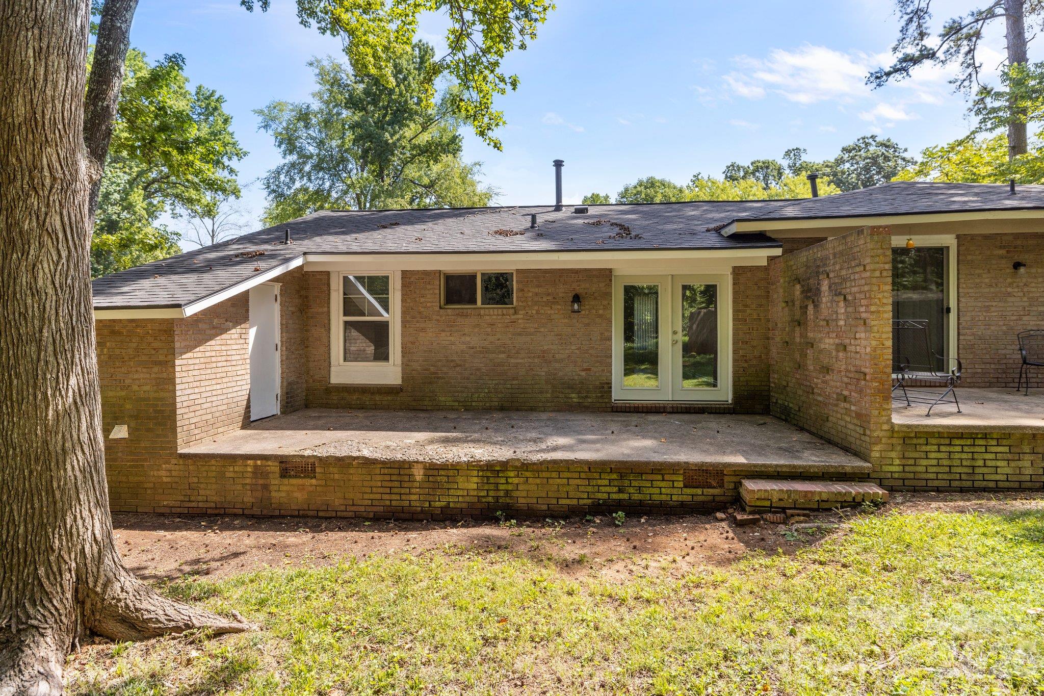 Condominium at 3315 Erskine Drive, Charlotte, photo 6 of 28