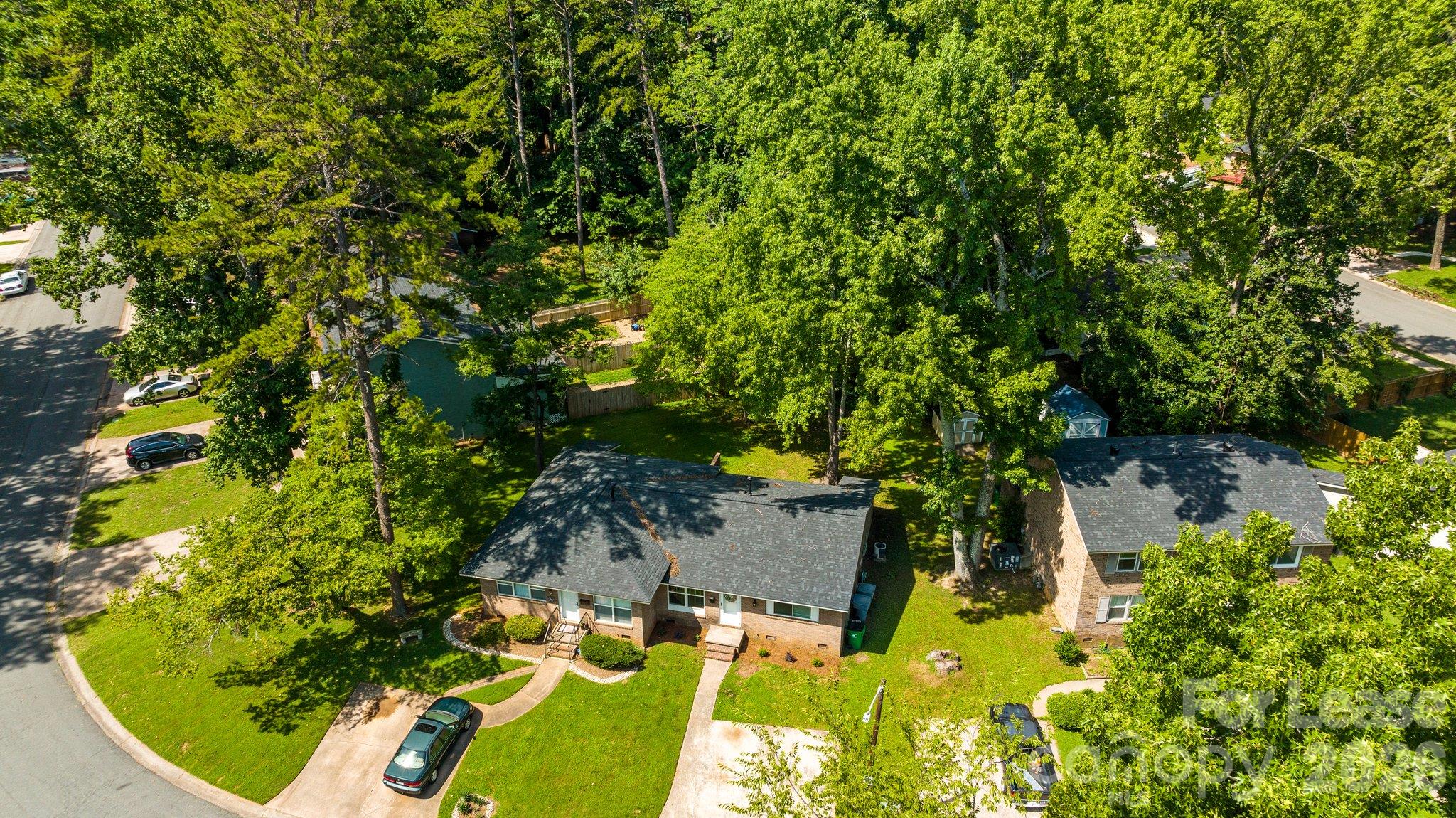 Condominium at 3315 Erskine Drive, Charlotte, photo 13 of 28
