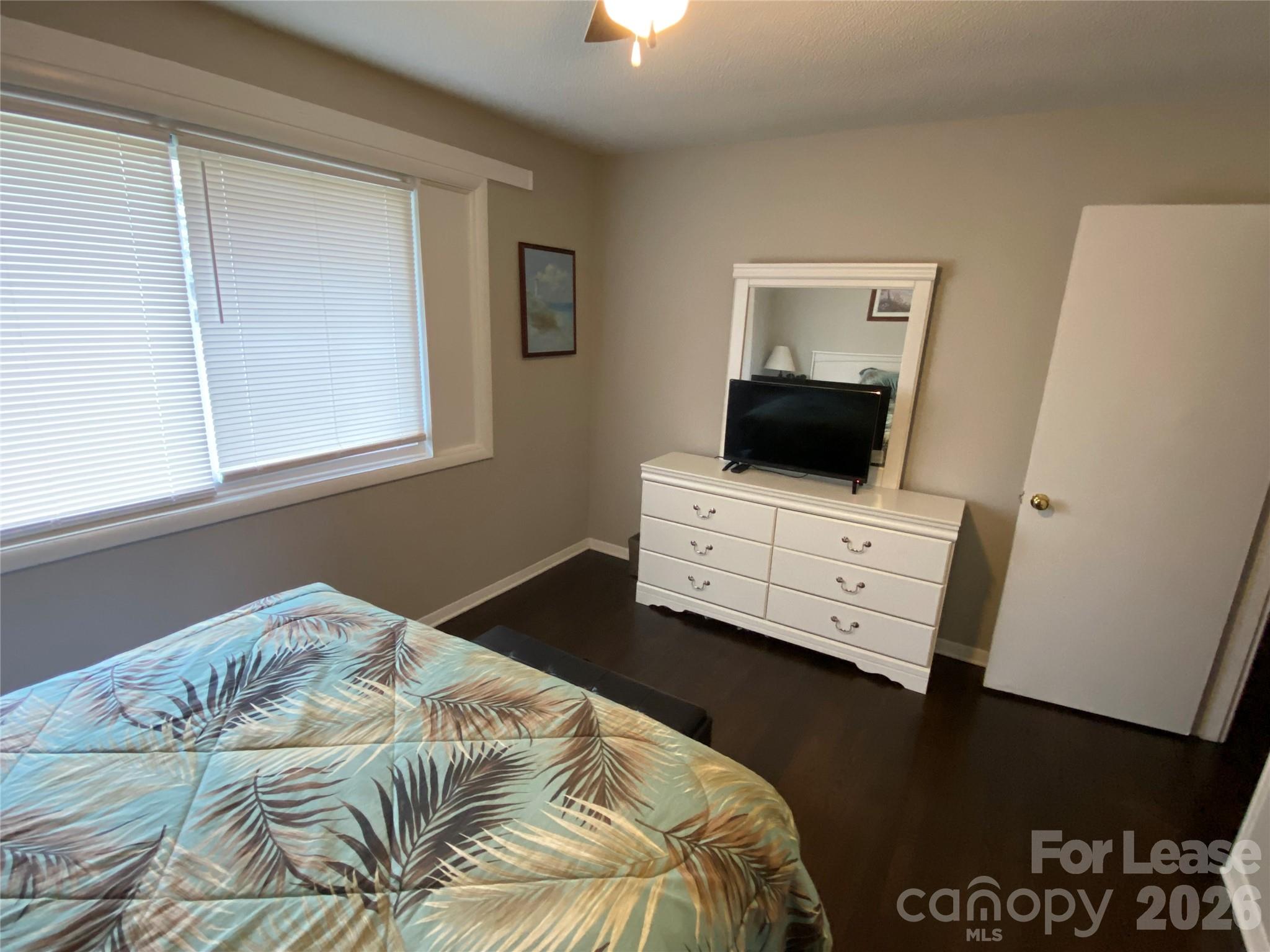 Condominium at 3315 Erskine Drive, Charlotte, photo 23 of 28
