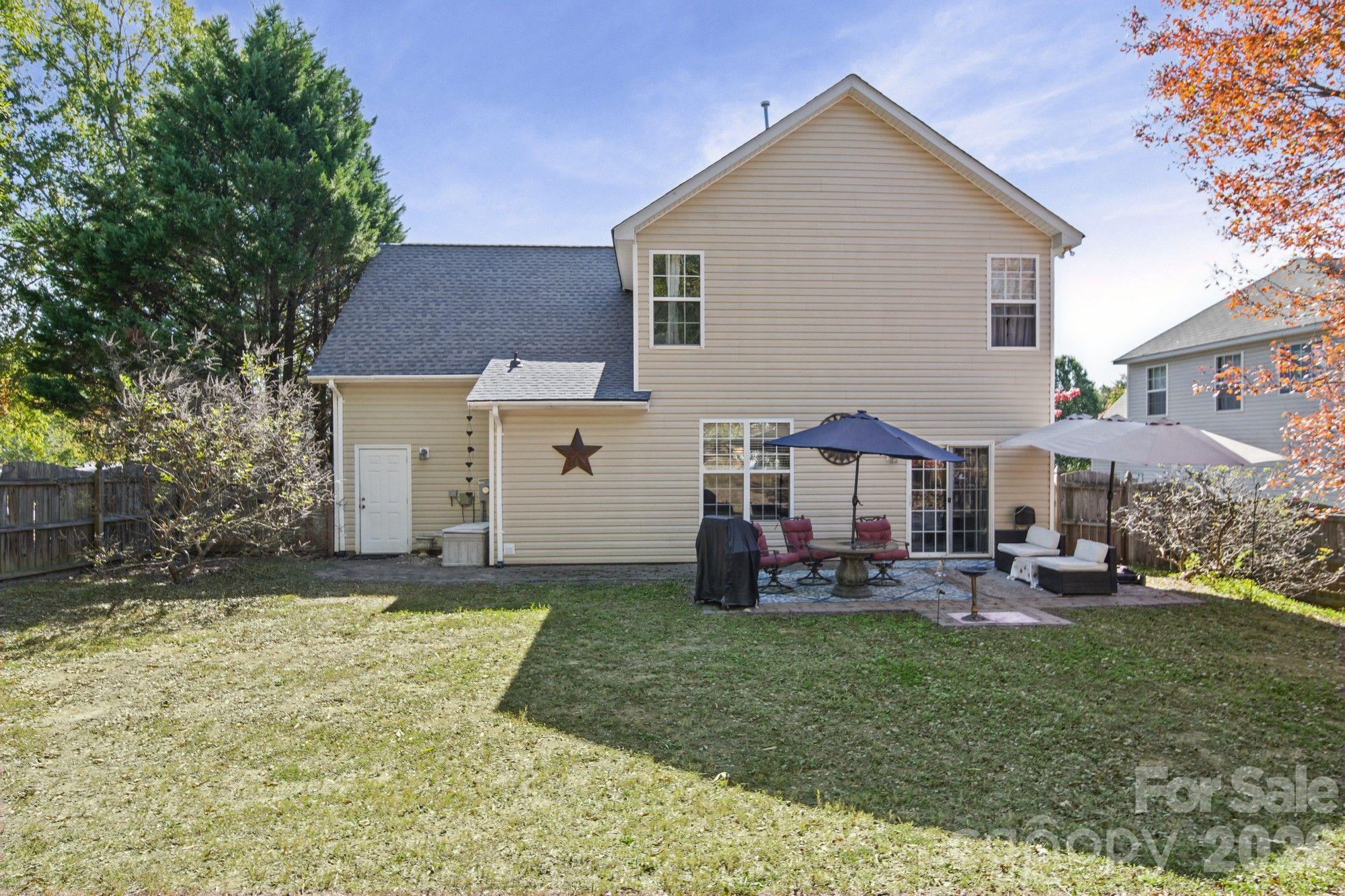 Single Family Residence at 2742 Gusty Lane, Monroe, photo 3 of 28