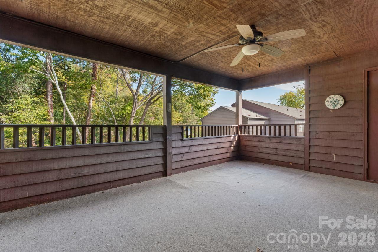 Oversized covered balcony - 8015 Cedar Glen Drive, Charlotte